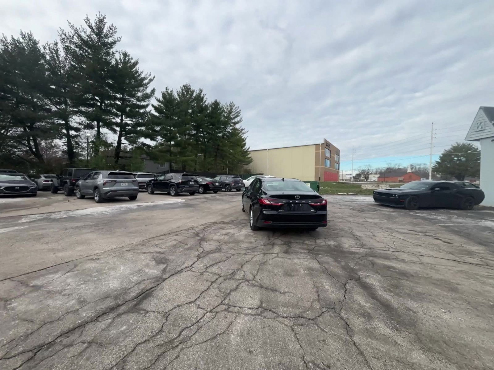 Thumbnail: 2025 Toyota Camry - 16