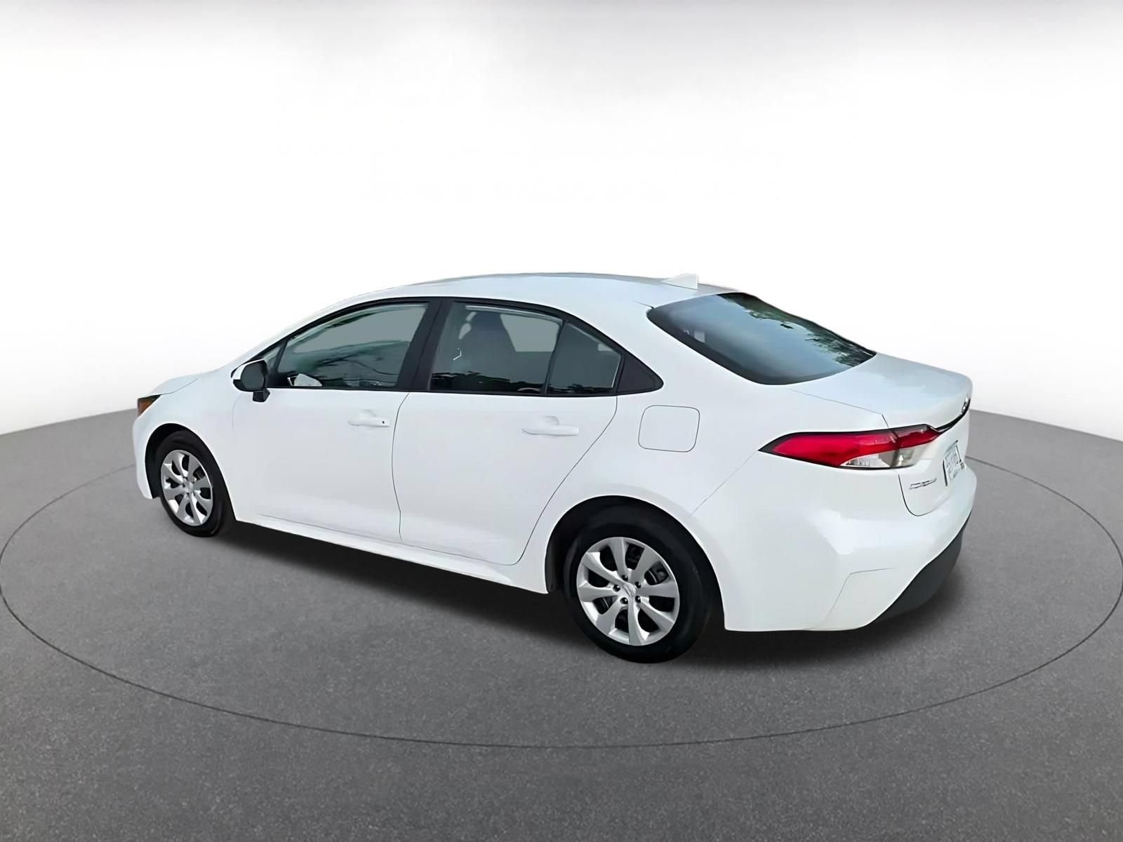 Thumbnail: 2025 Toyota Corolla - 9