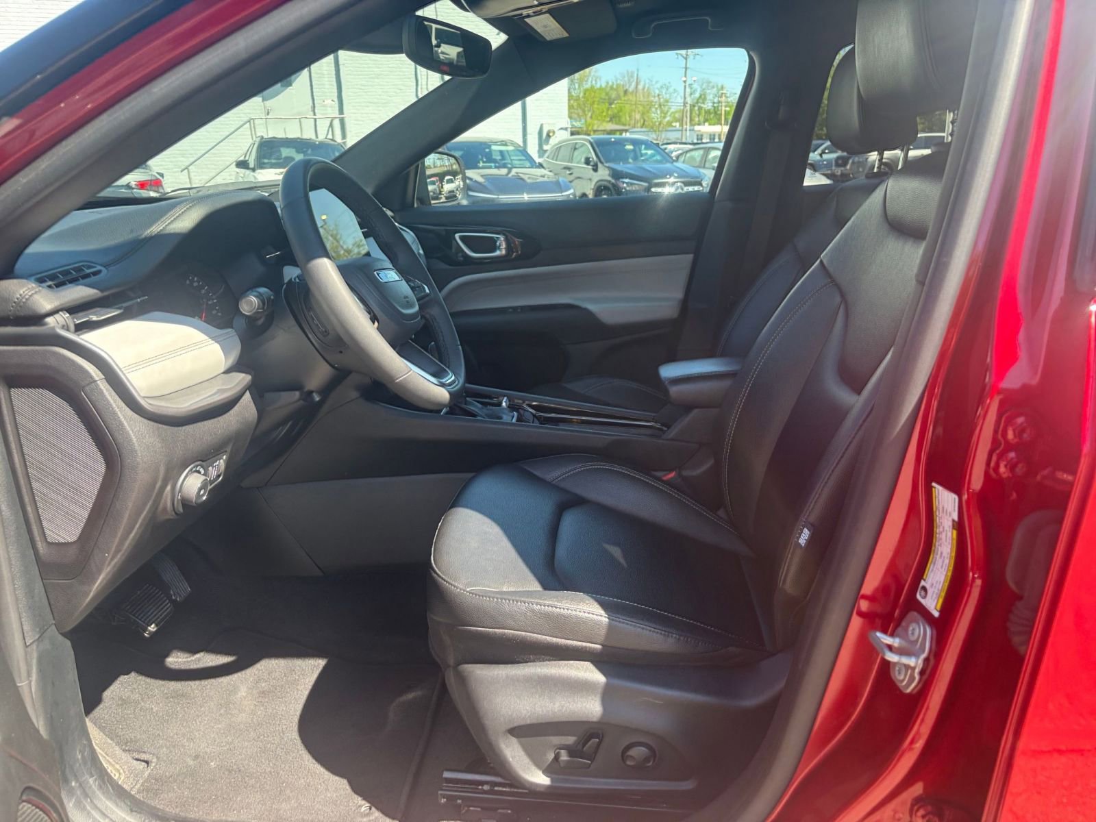 Thumbnail: 2025 Jeep Compass - 27