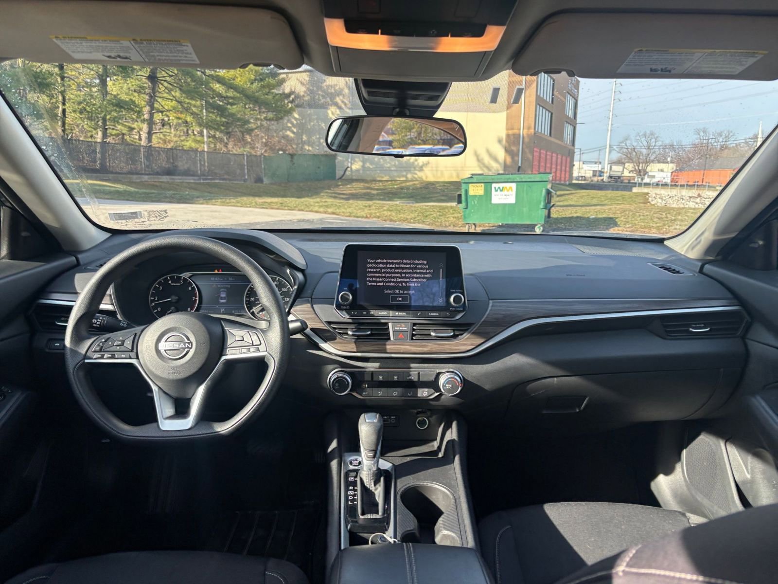 Thumbnail: 2025 Nissan Altima - 31