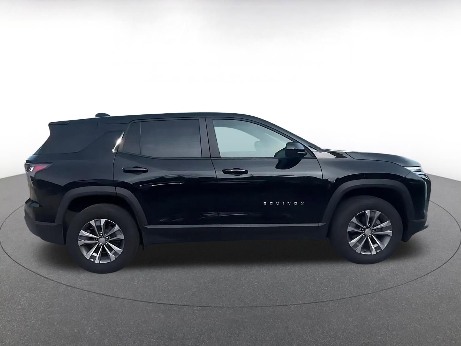 Thumbnail: 2025 Chevrolet Equinox - 16