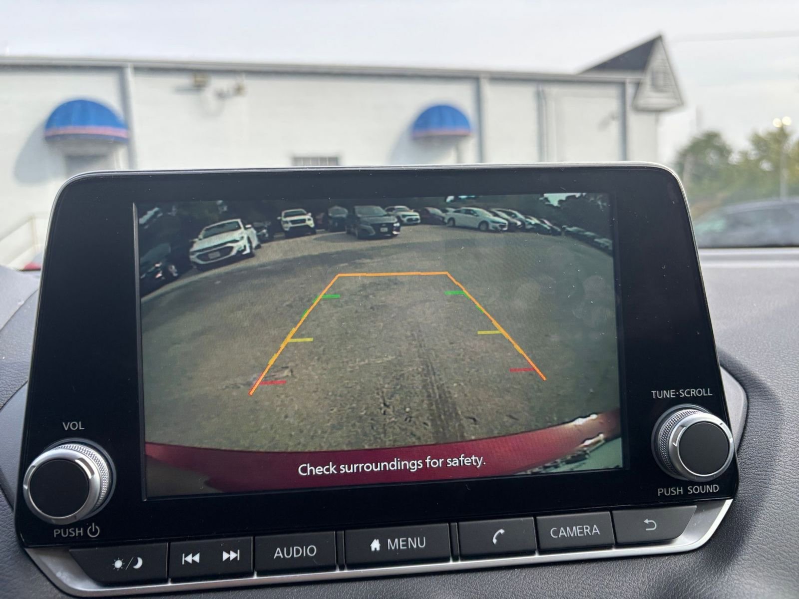 Thumbnail: 2024 Nissan Sentra - 17