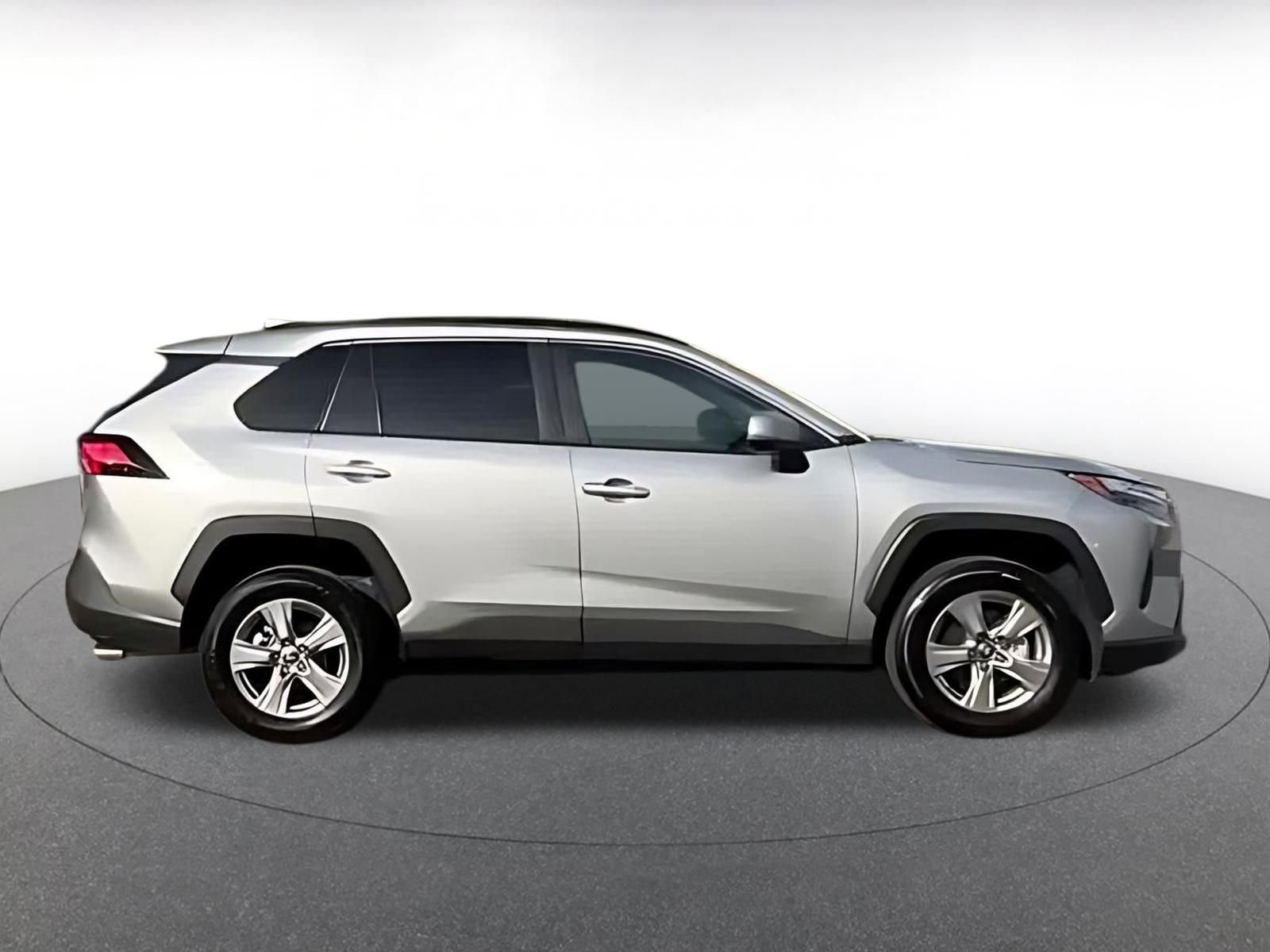 Thumbnail: 2025 Toyota RAV4 - 11