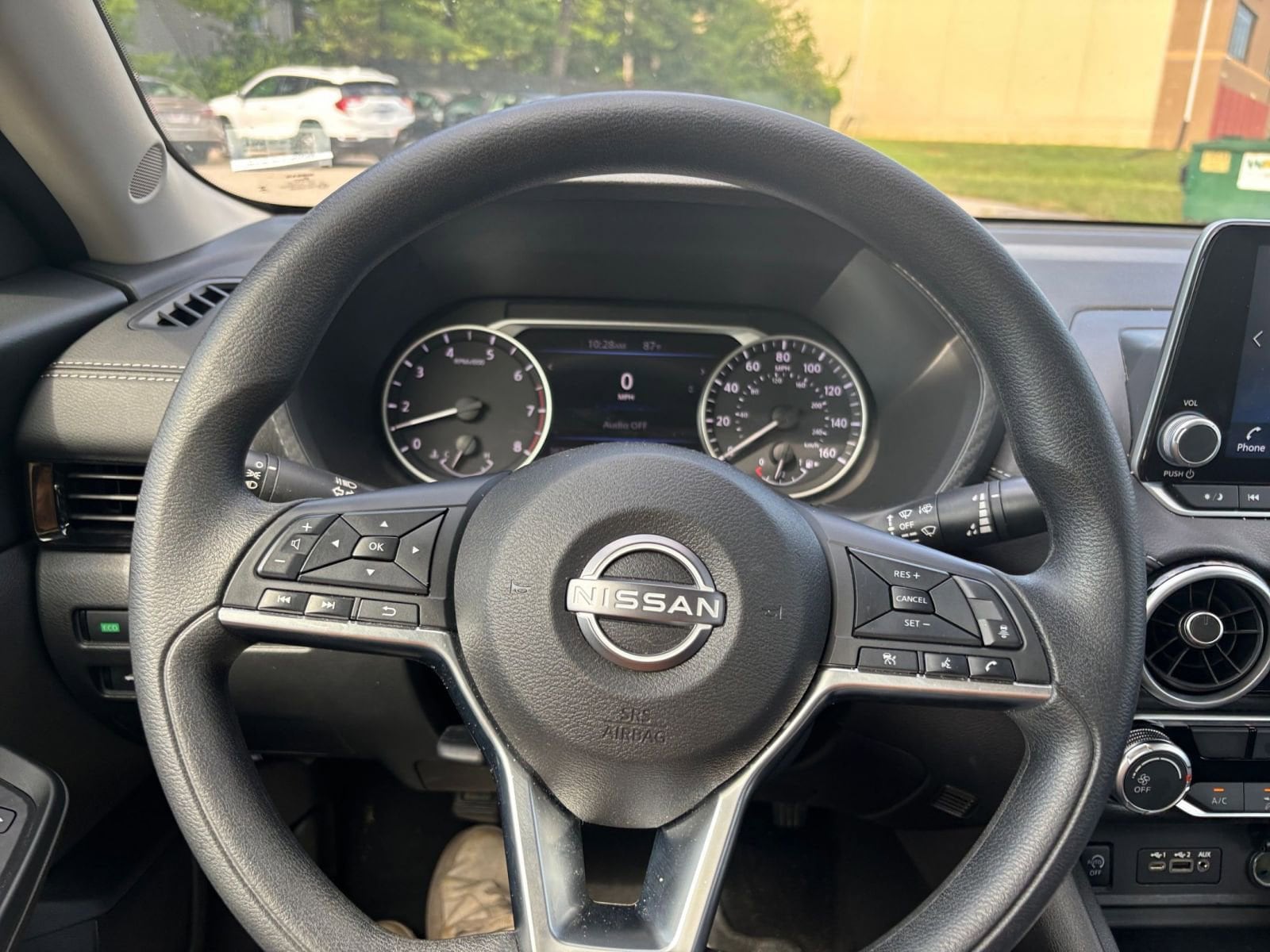 Thumbnail: 2024 Nissan Sentra - 32