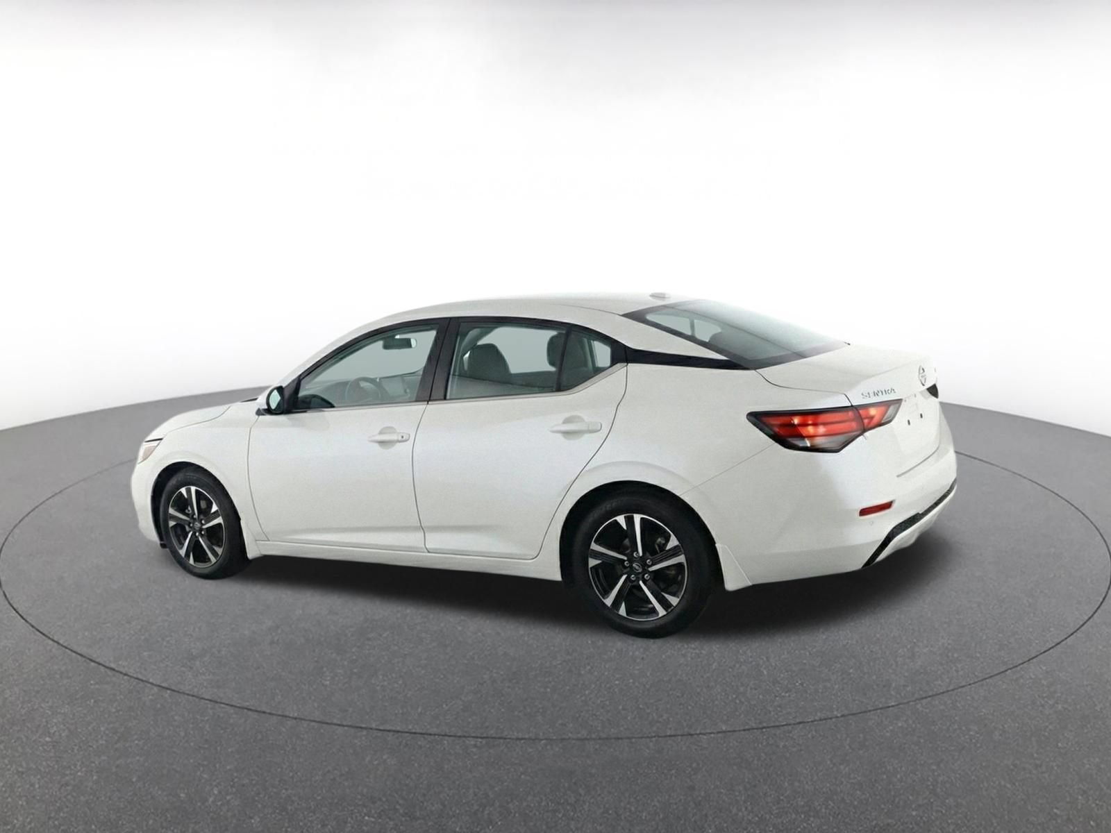 Thumbnail: 2025 Nissan Sentra - 5