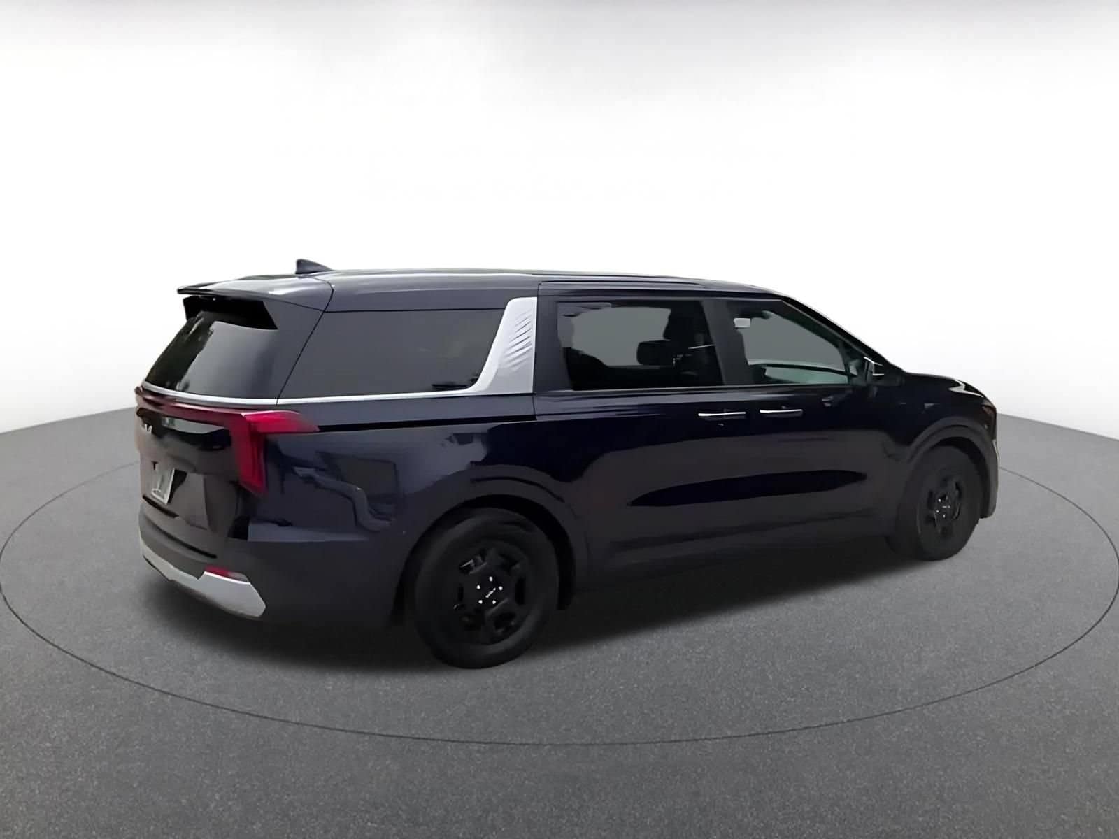 Thumbnail: 2026 Kia Carnival - 12