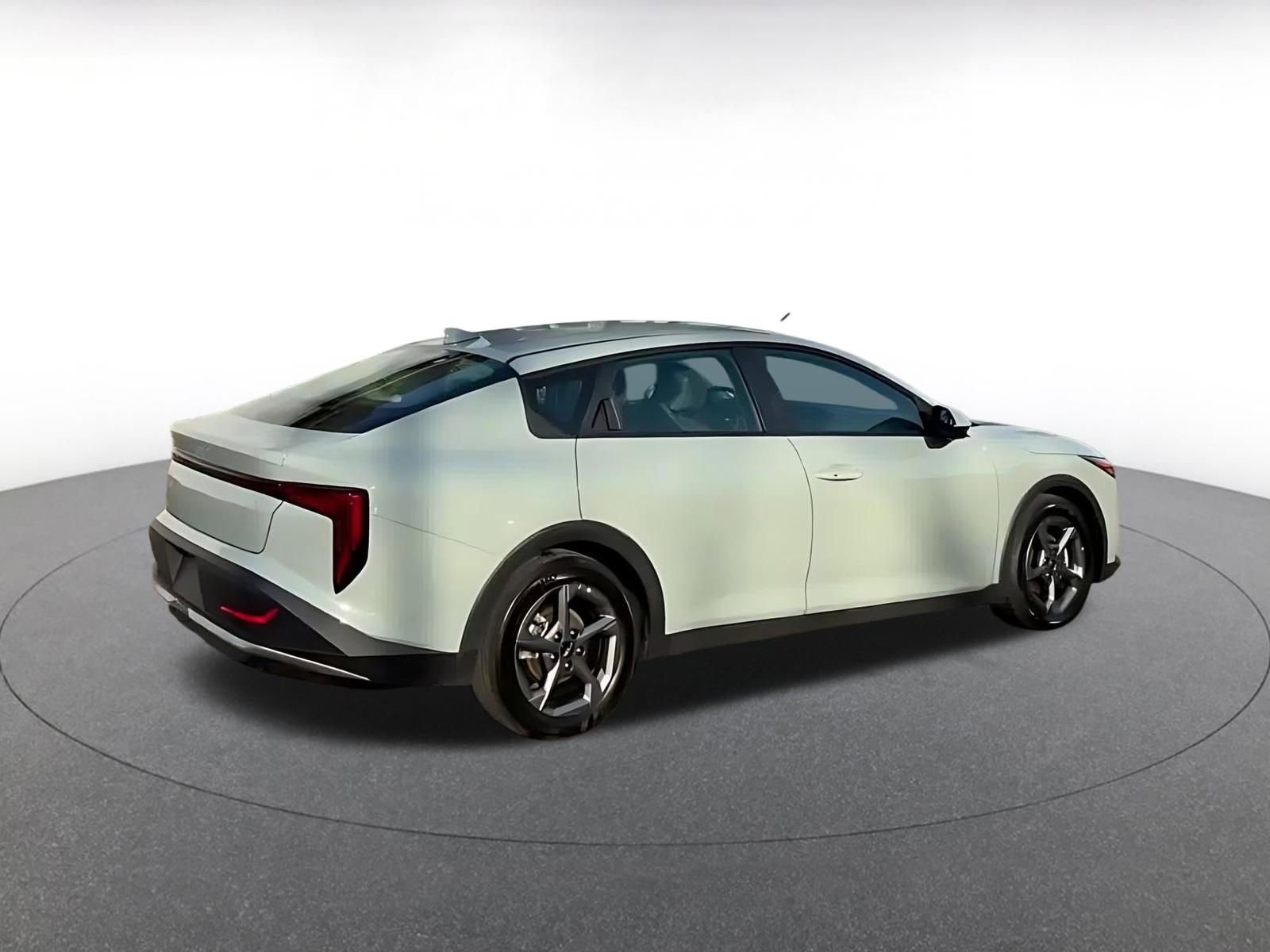 Thumbnail: 2025 Kia K4 - 14