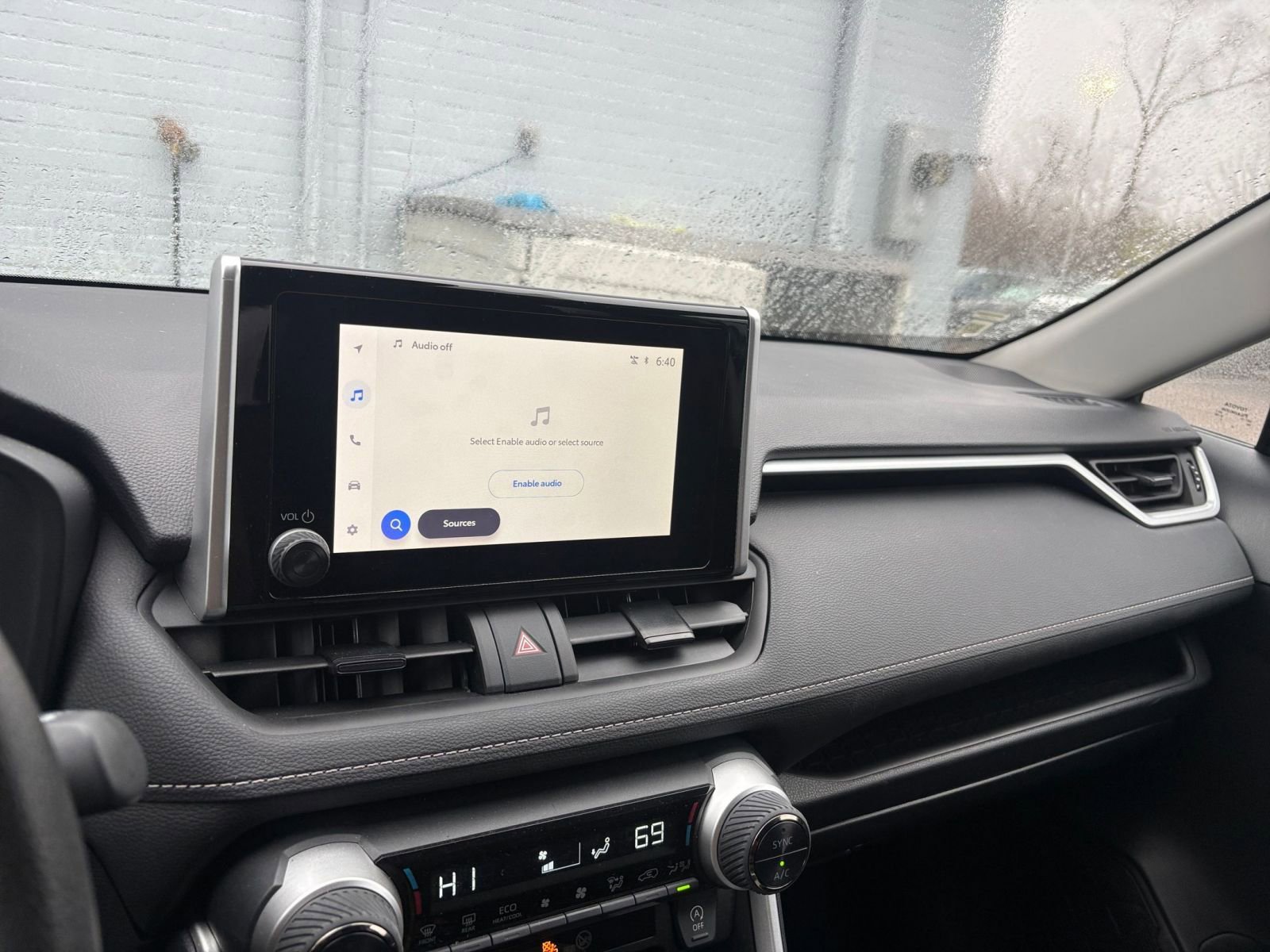 Thumbnail: 2025 Toyota RAV4 - 33