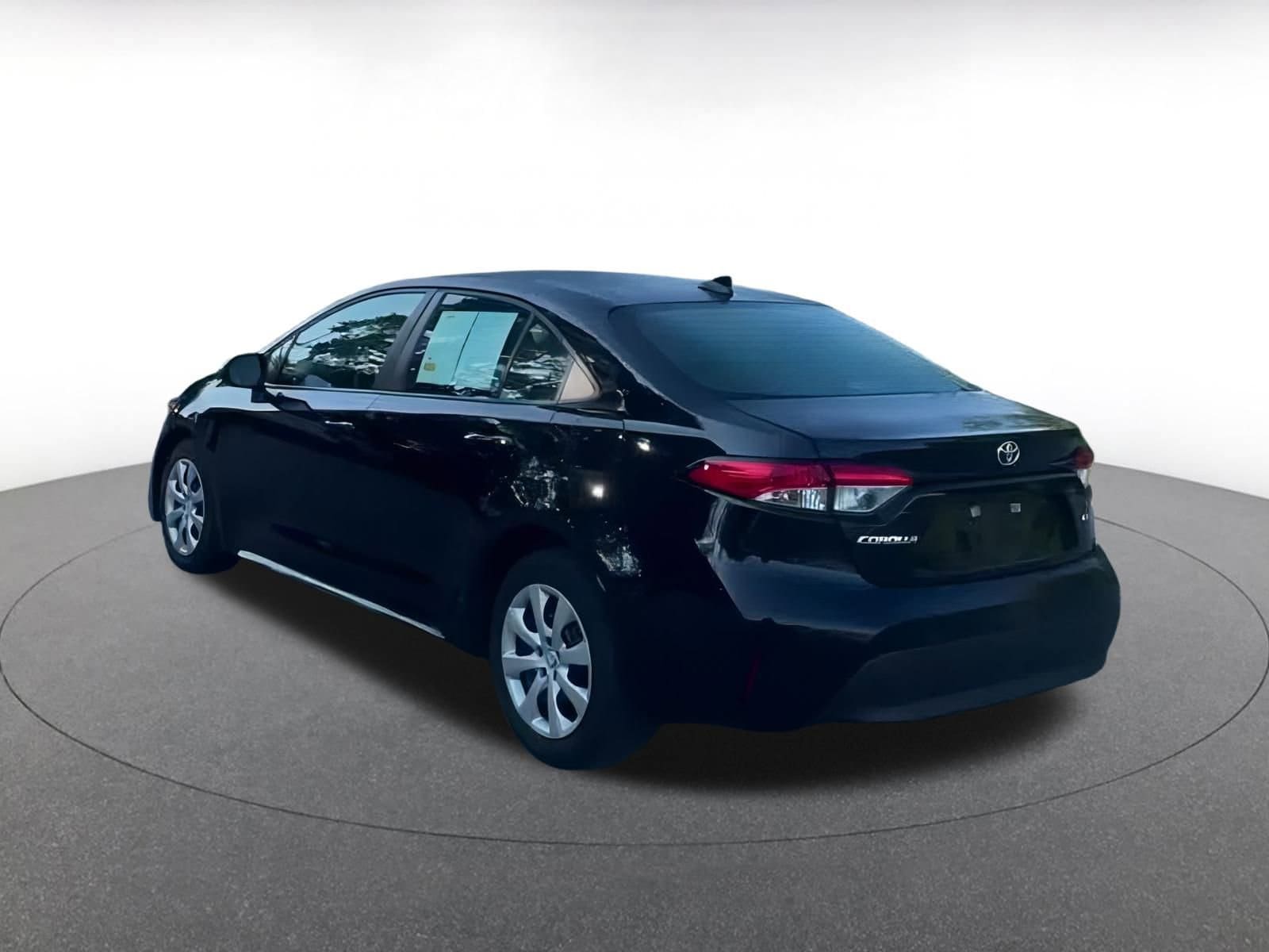 Thumbnail: 2024 Toyota Corolla - 10
