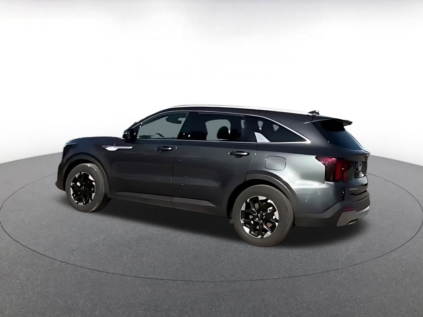 Thumbnail: 2024 Kia Sorento - 16