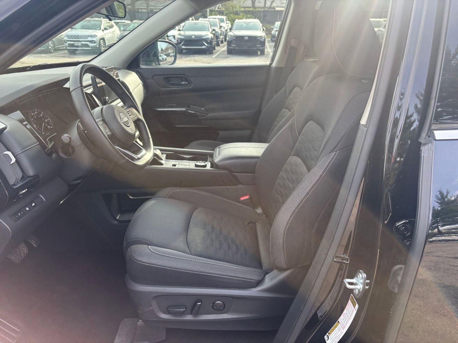 Thumbnail: 2025 Nissan Pathfinder - 27