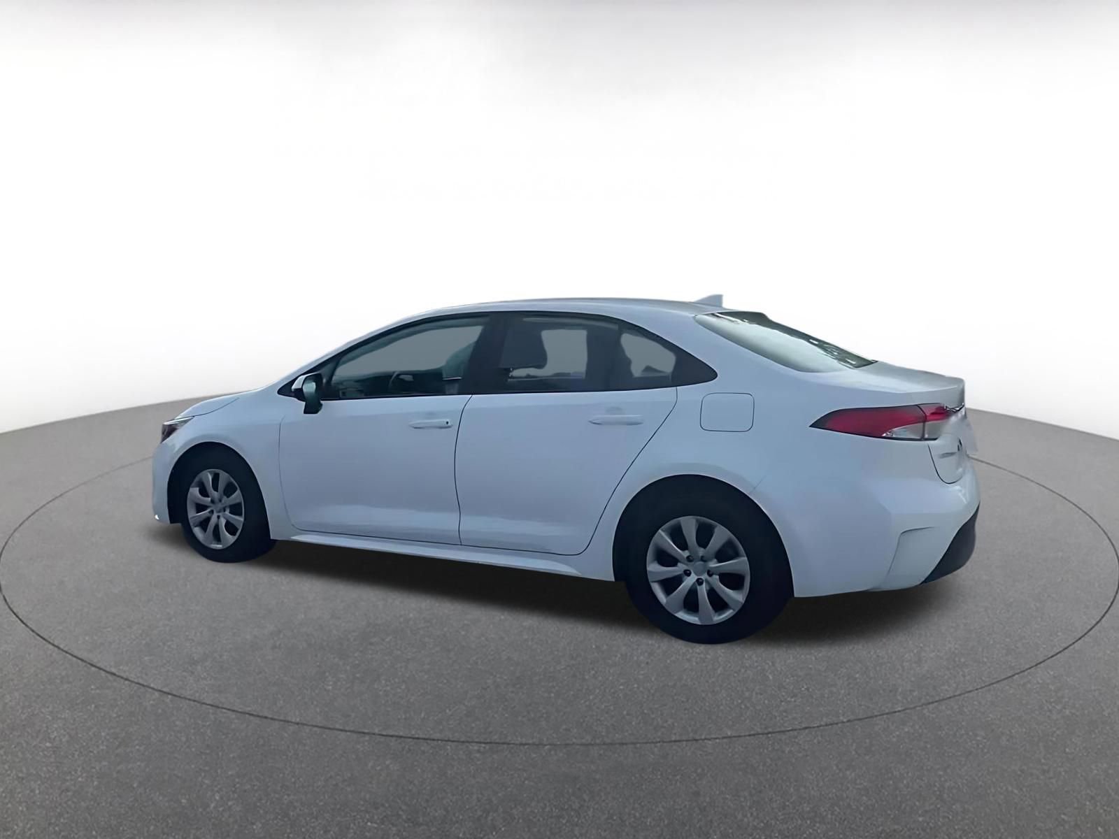 Thumbnail: 2025 Toyota Corolla - 10