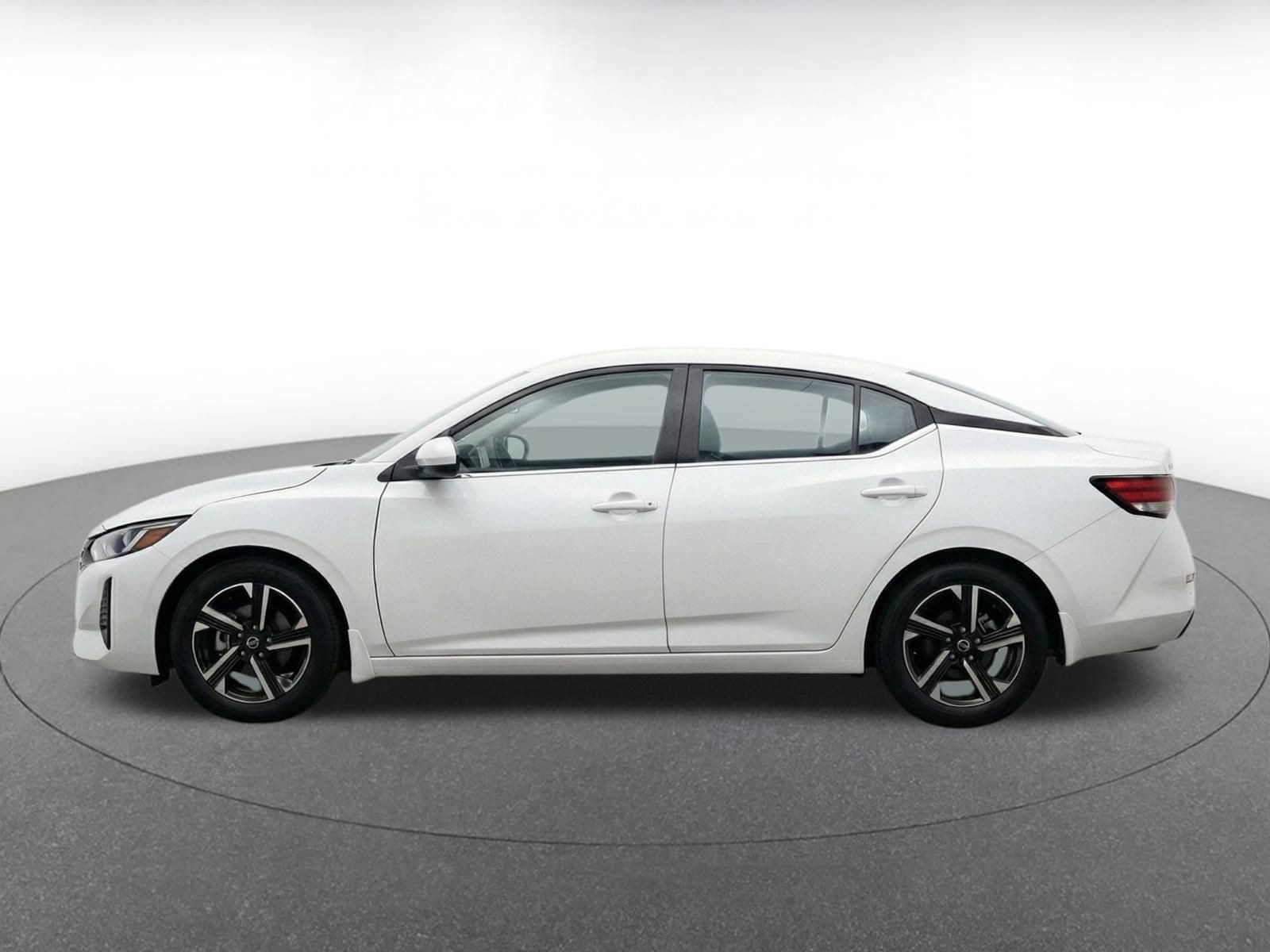 Thumbnail: 2025 Nissan Sentra - 4