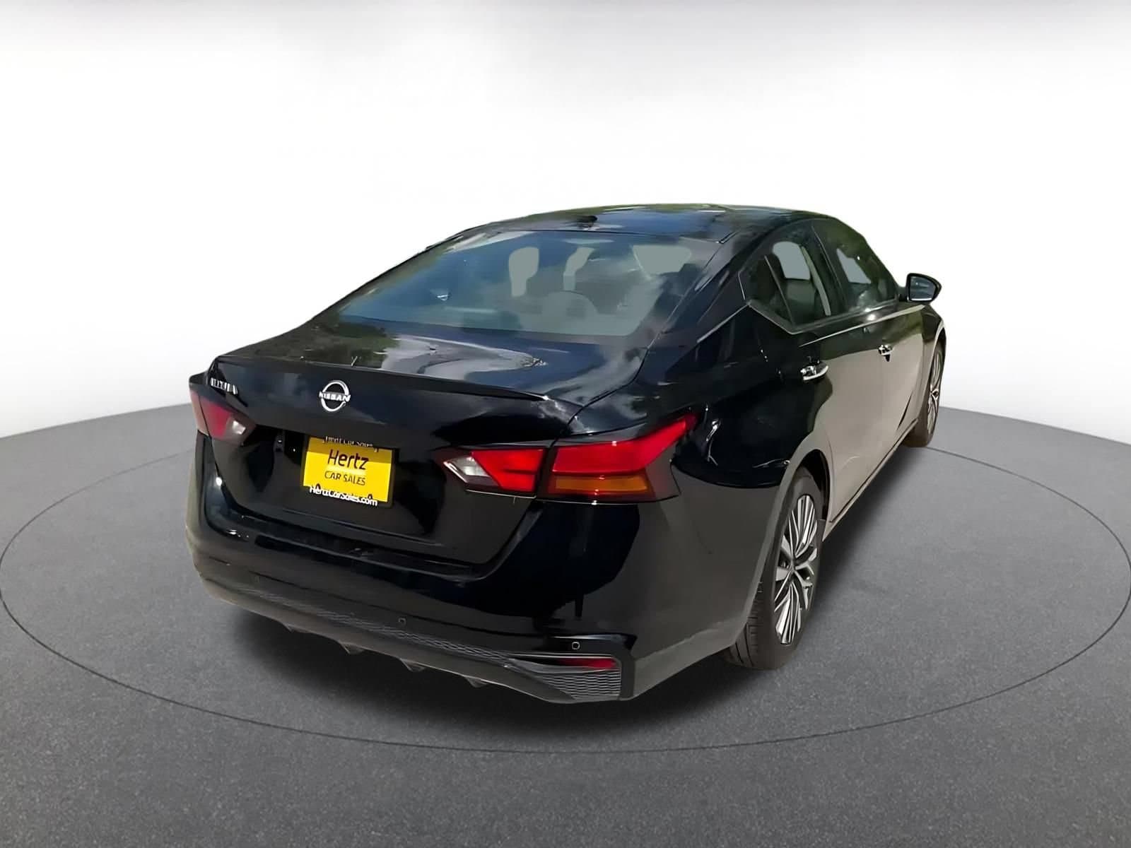 Thumbnail: 2025 Nissan Altima - 14