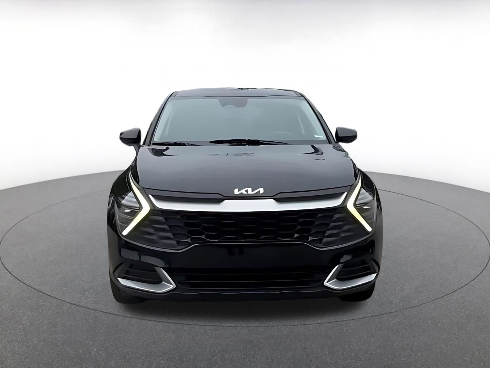 Thumbnail: 2025 Kia Sportage - 4