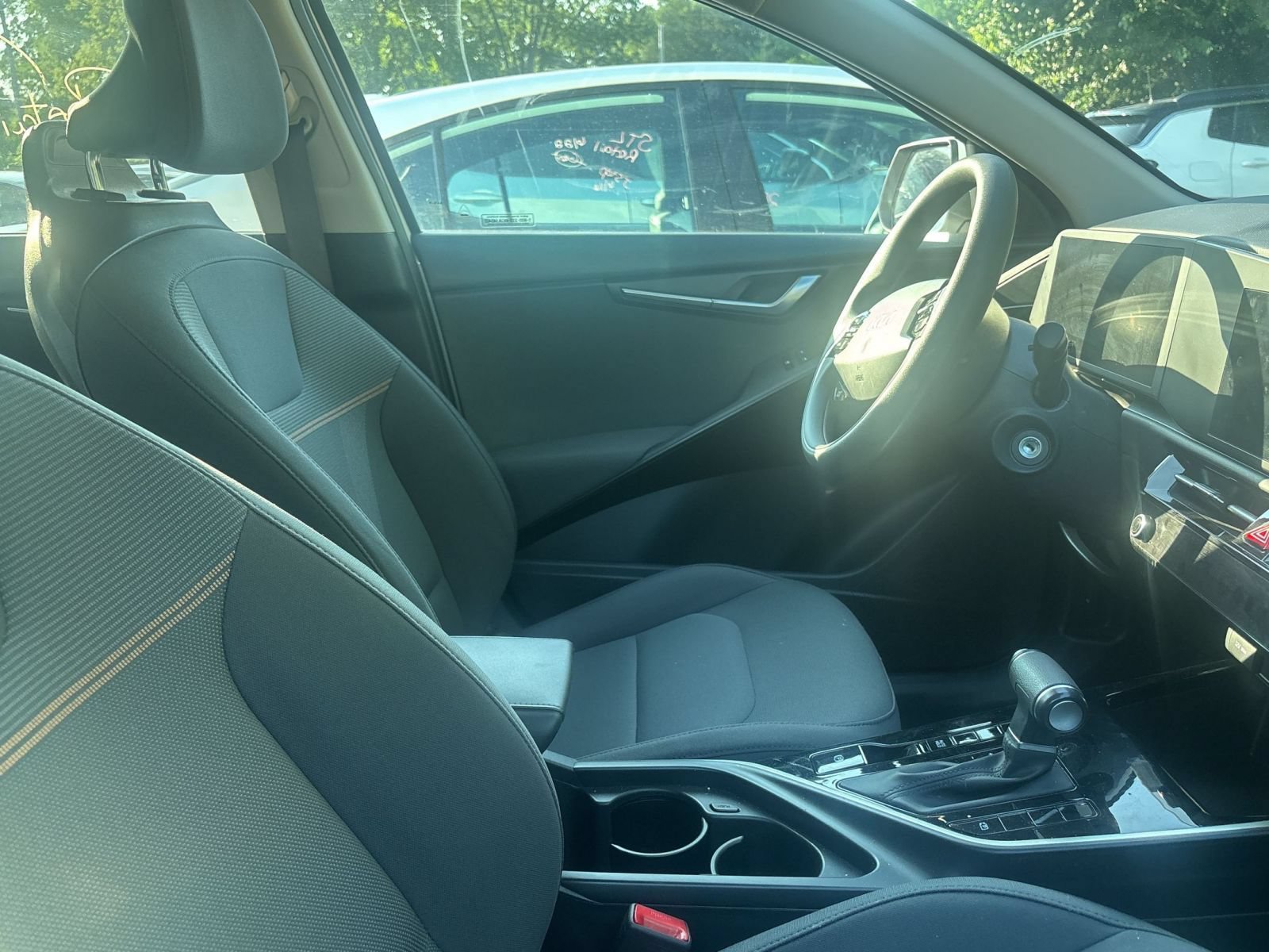 Thumbnail: 2026 Kia Niro - 8