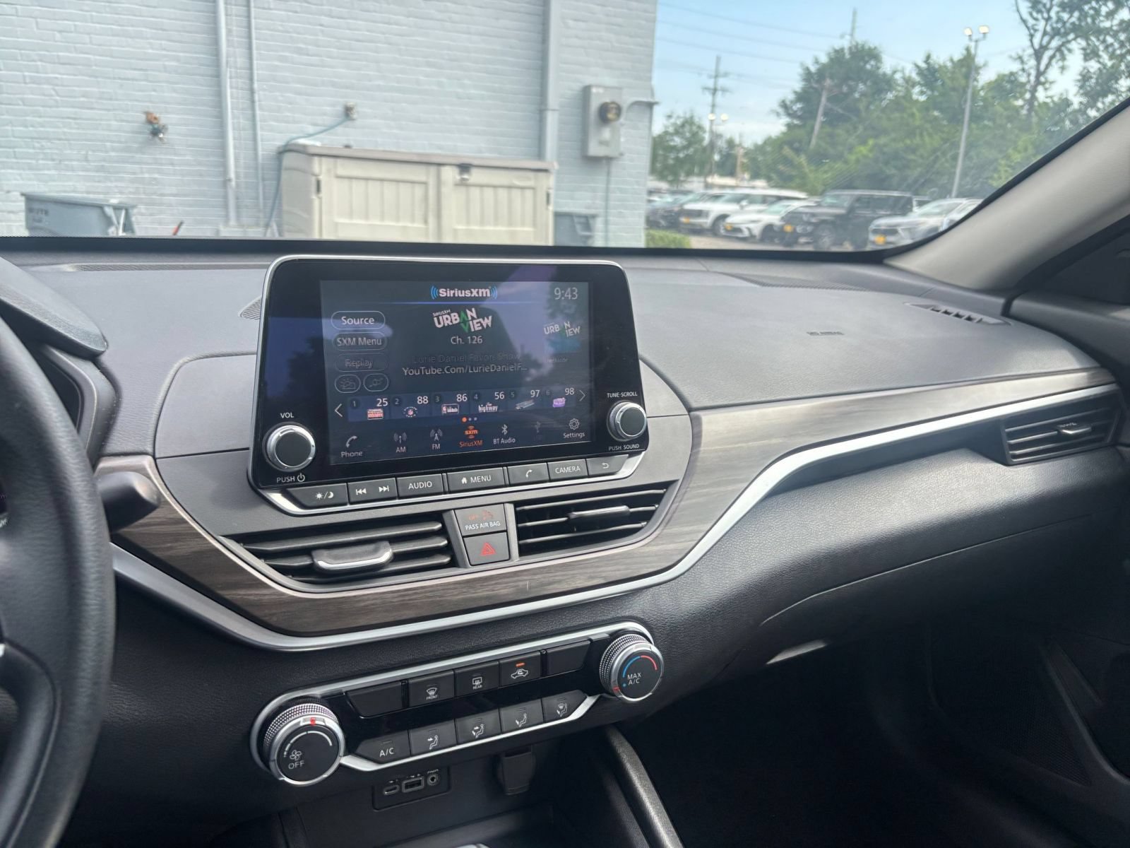 Thumbnail: 2025 Nissan Altima - 31