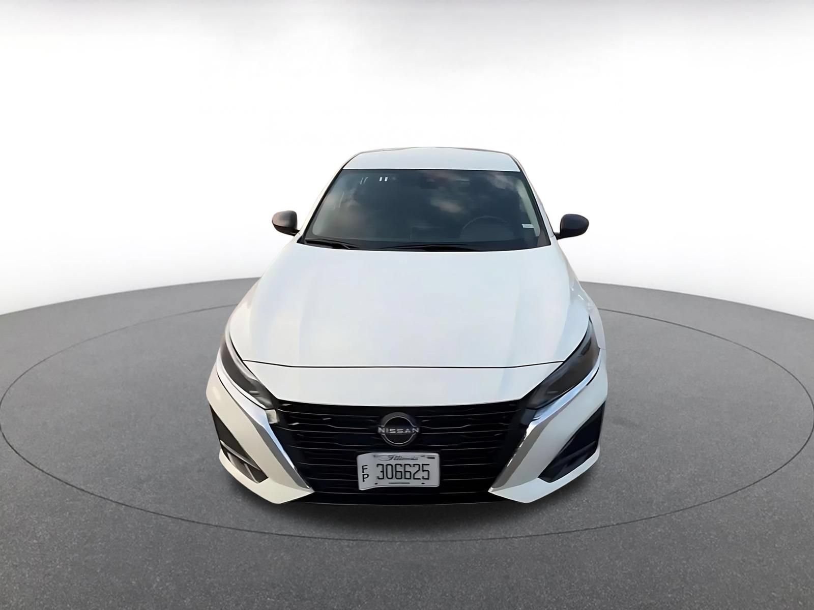 Thumbnail: 2025 Nissan Altima - 4