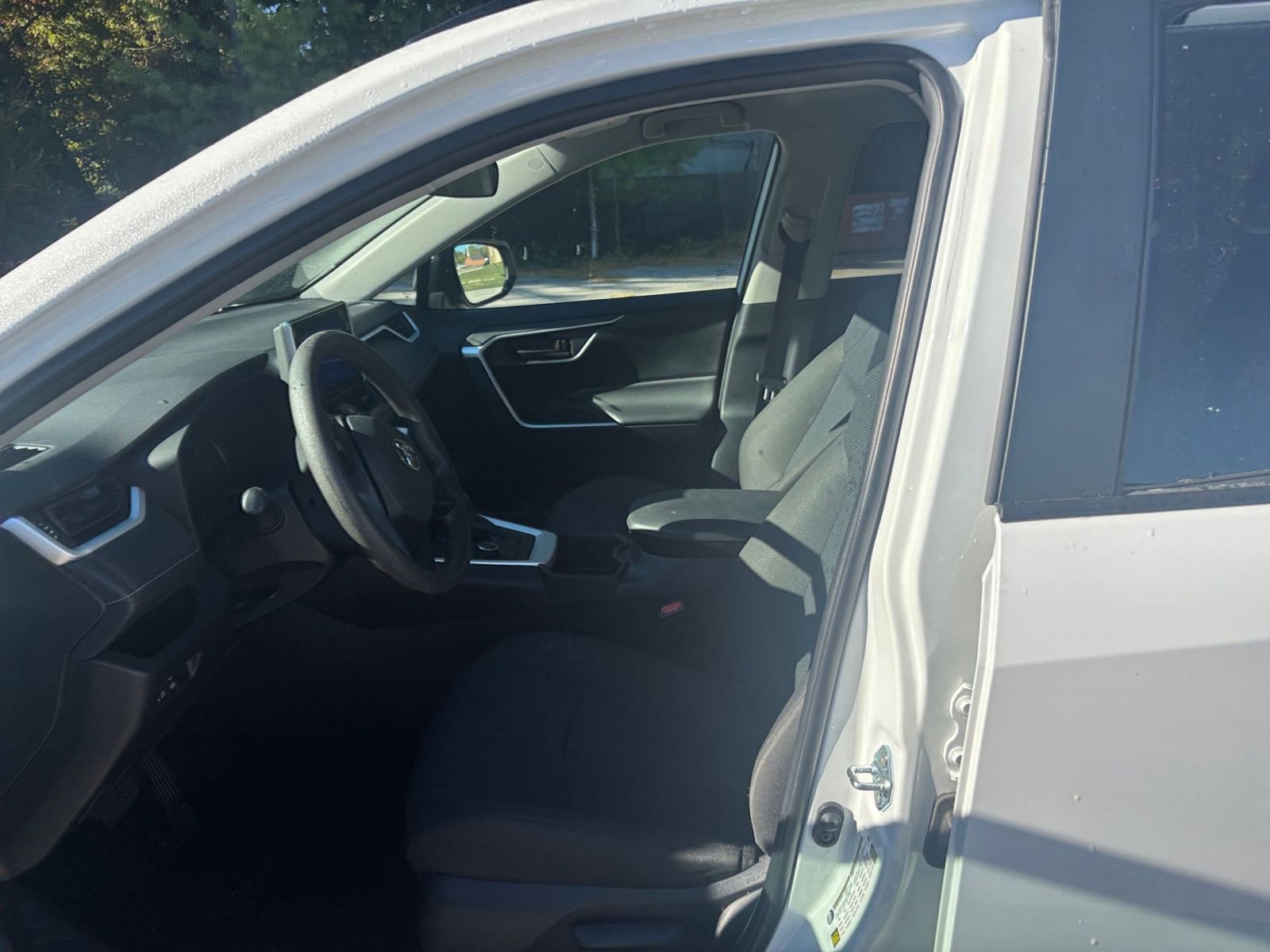 Thumbnail: 2025 Toyota RAV4 - 24