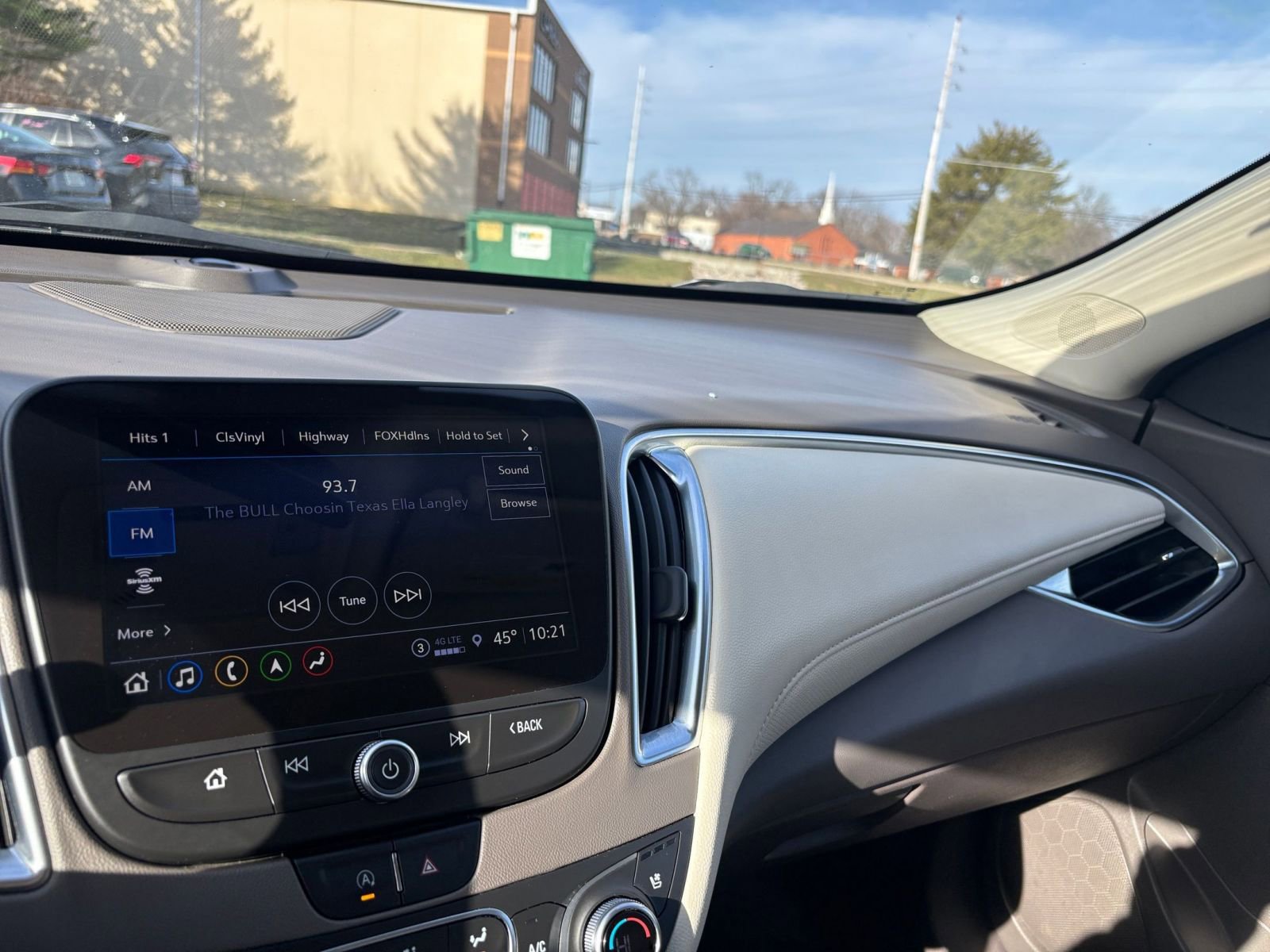 Thumbnail: 2024 Chevrolet Malibu - 33