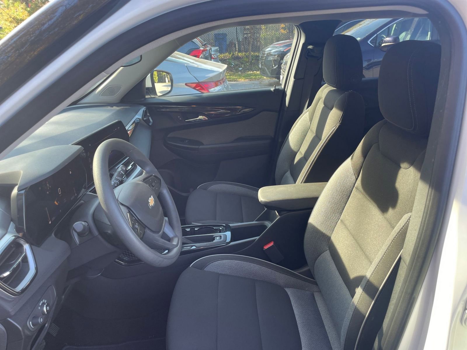 Thumbnail: 2025 Chevrolet TrailBlazer - 24