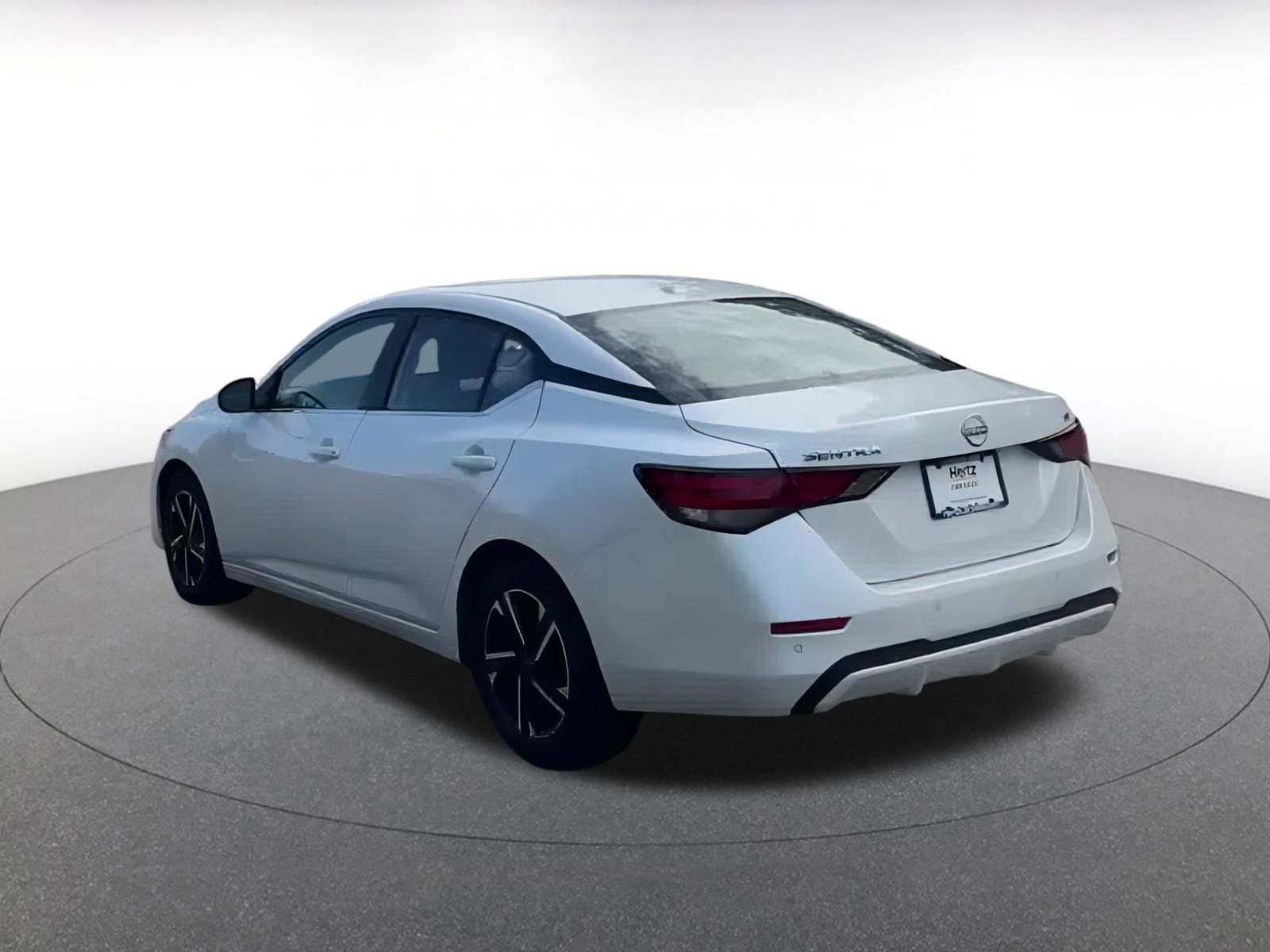 Thumbnail: 2024 Nissan Sentra - 10