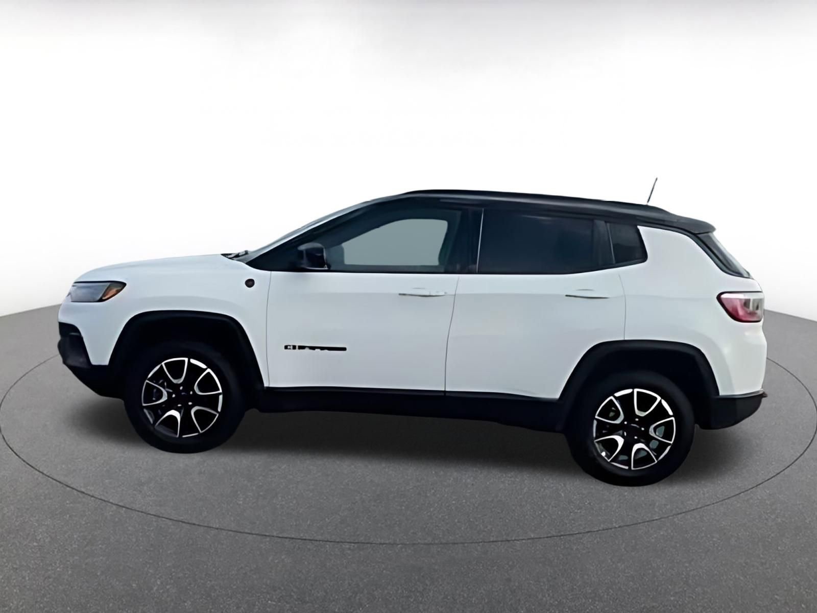 Thumbnail: 2025 Jeep Compass - 14