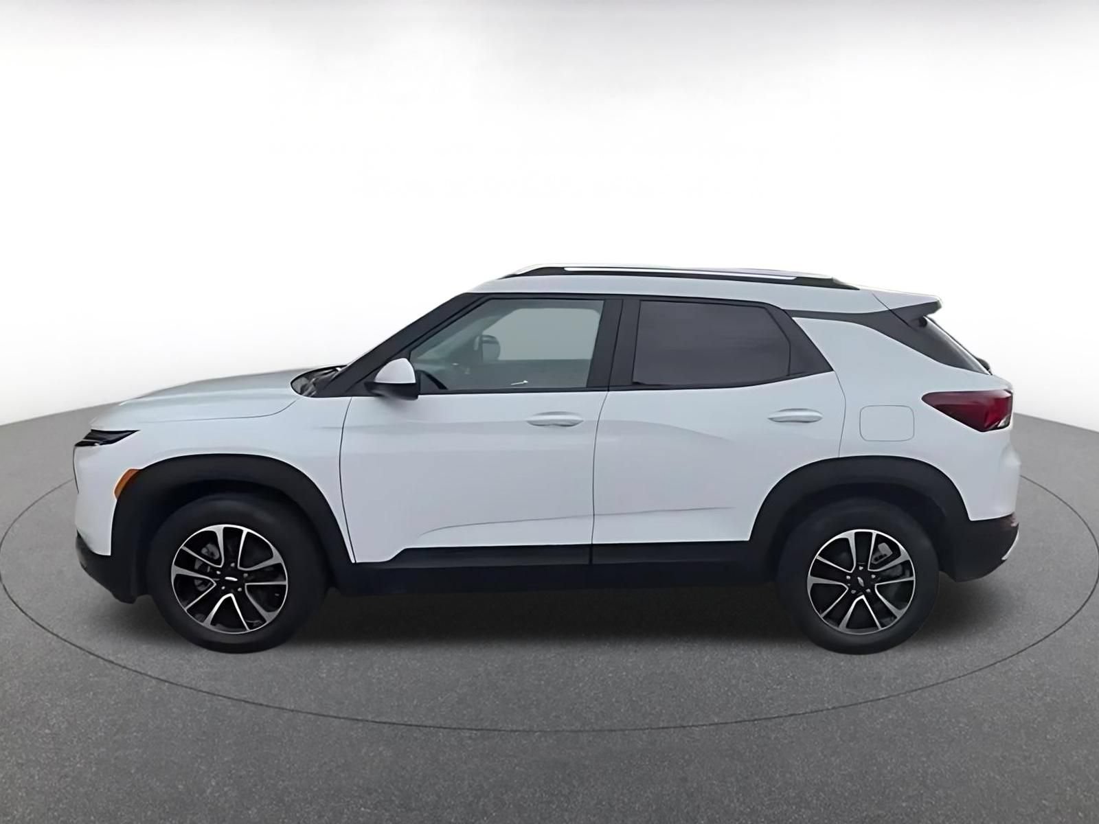 Thumbnail: 2025 Chevrolet TrailBlazer - 9