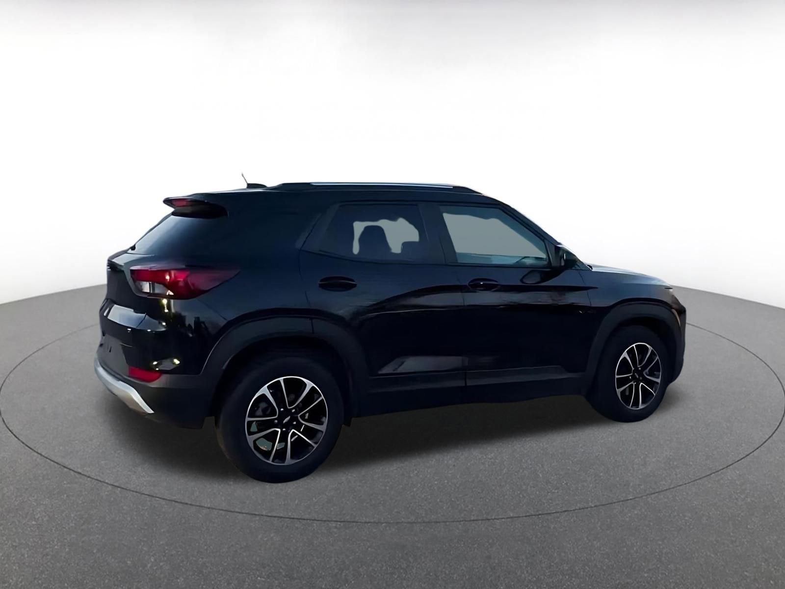 Thumbnail: 2025 Chevrolet TrailBlazer - 12