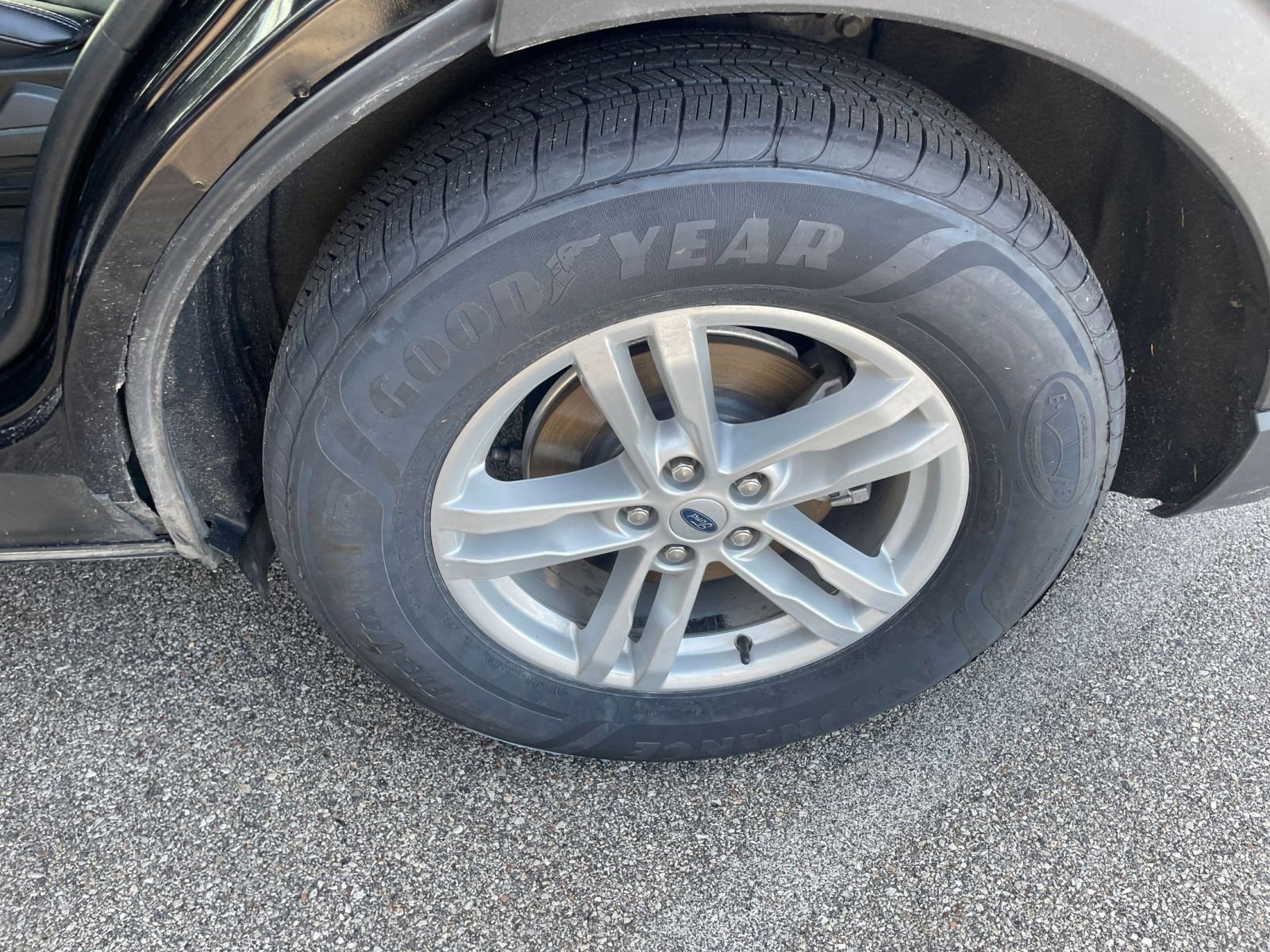 Thumbnail: 2024 Ford Explorer - 28