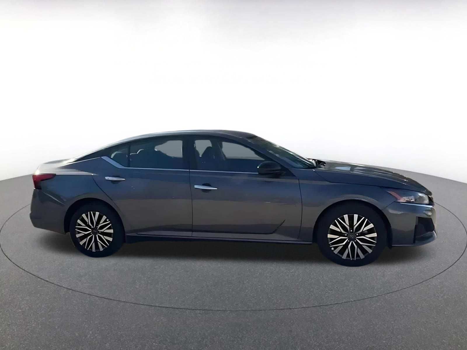 Thumbnail: 2025 Nissan Altima - 15