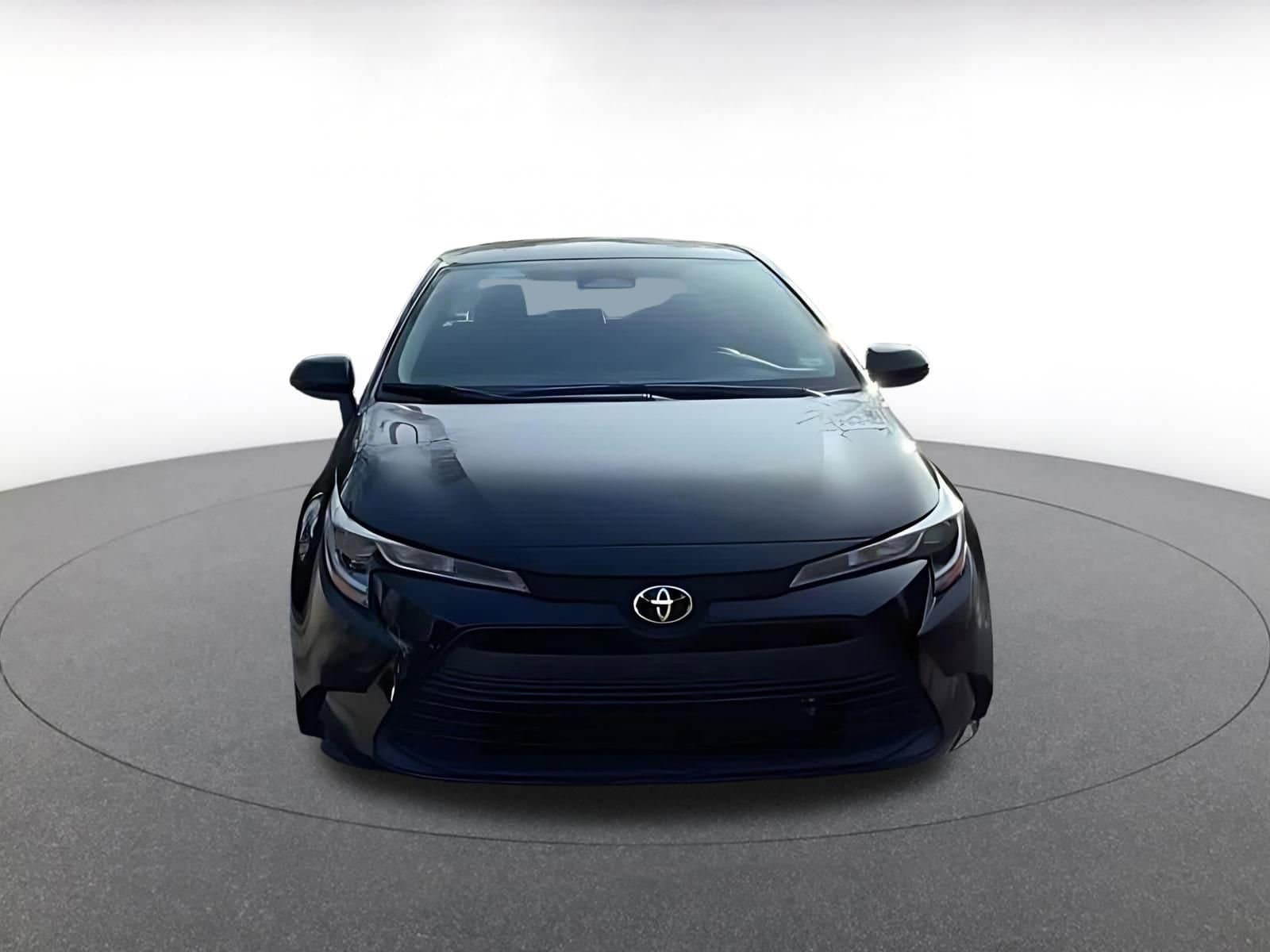 Thumbnail: 2025 Toyota Corolla - 4