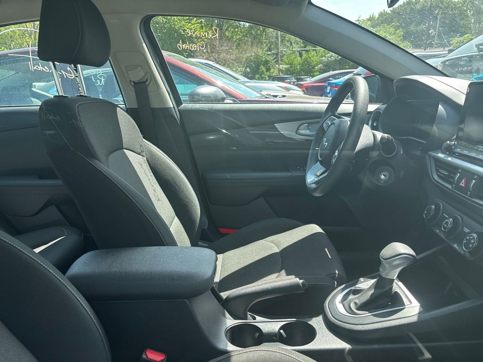 Thumbnail: 2024 Kia Forte - 8