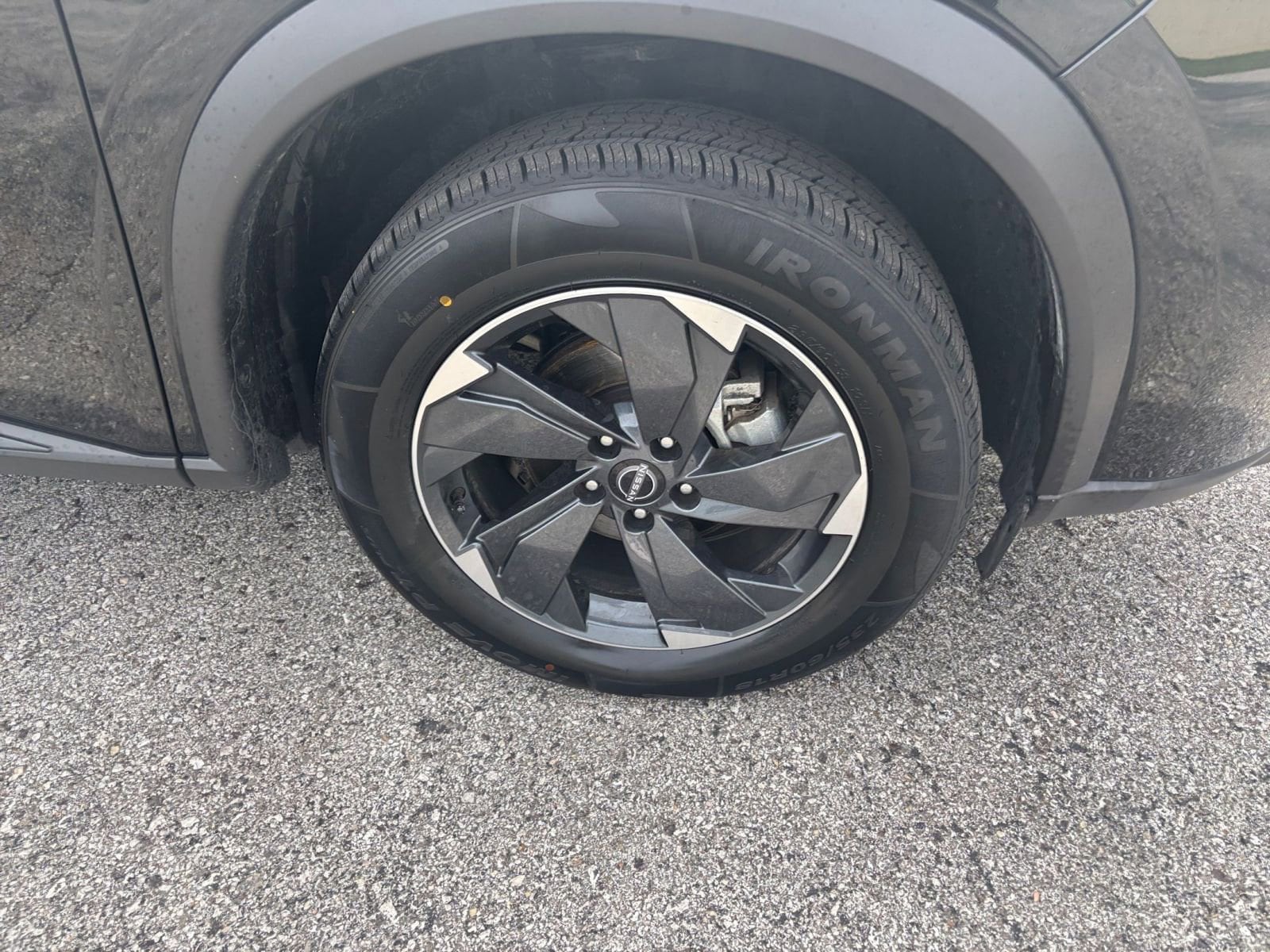 2024 Nissan Rogue SV 28