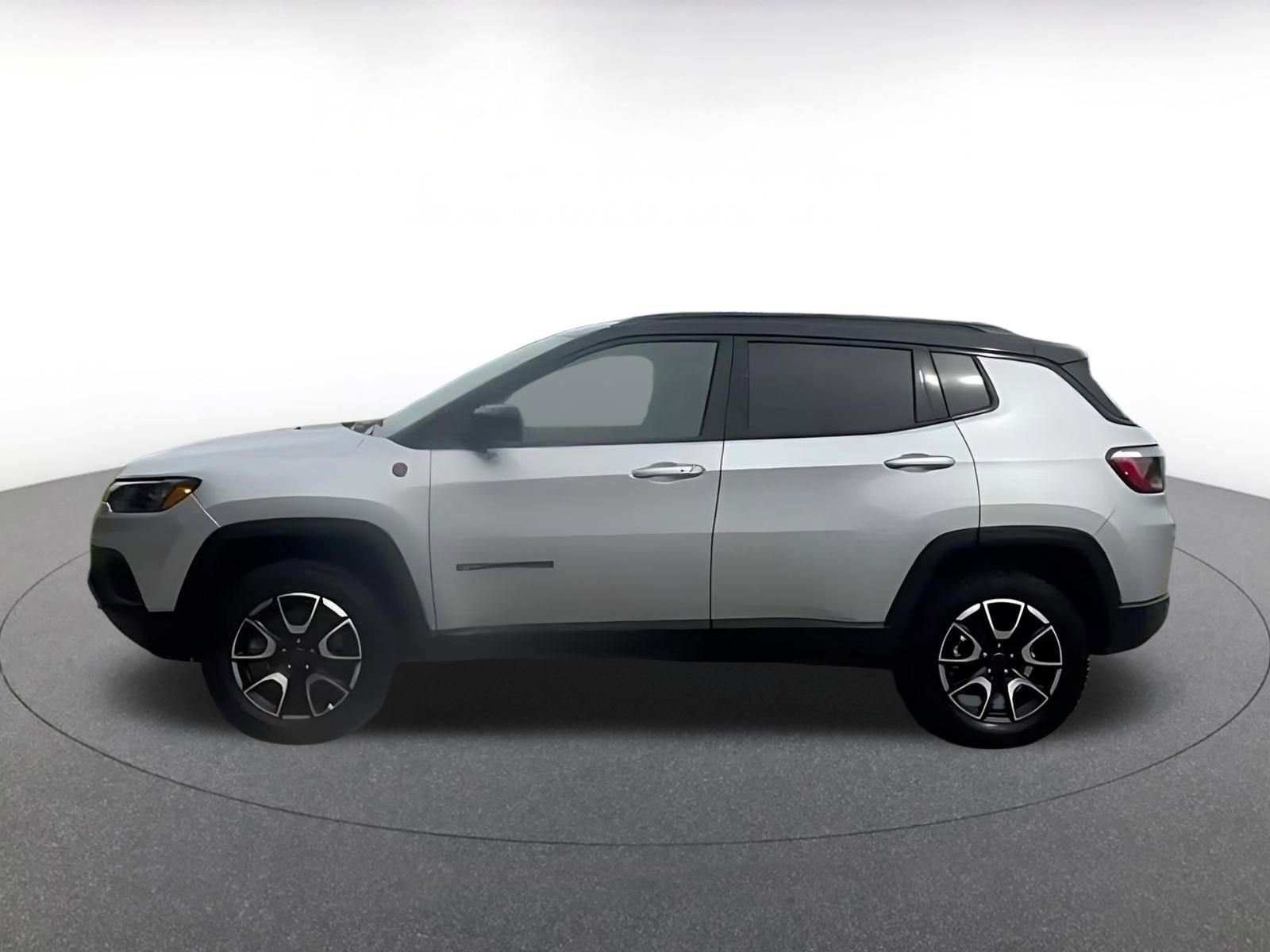 Thumbnail: 2025 Jeep Compass - 8