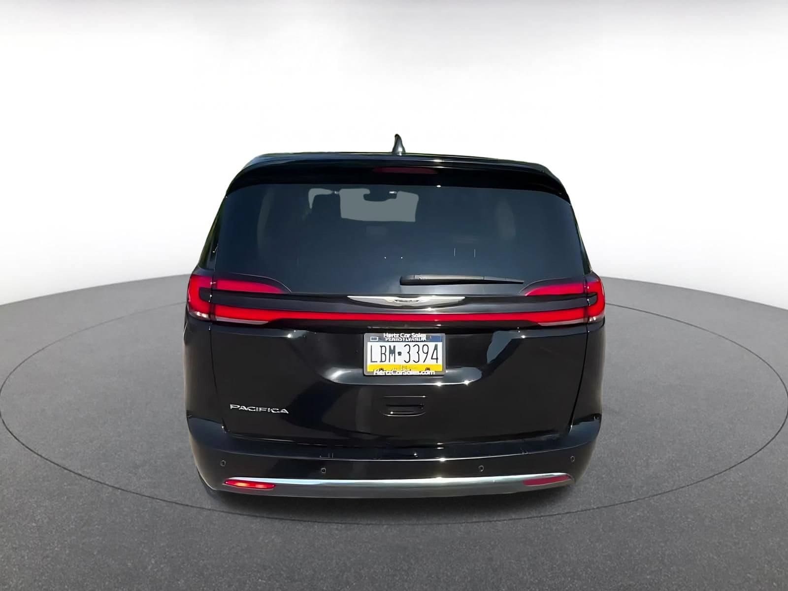Thumbnail: 2024 Chrysler Pacifica - 12