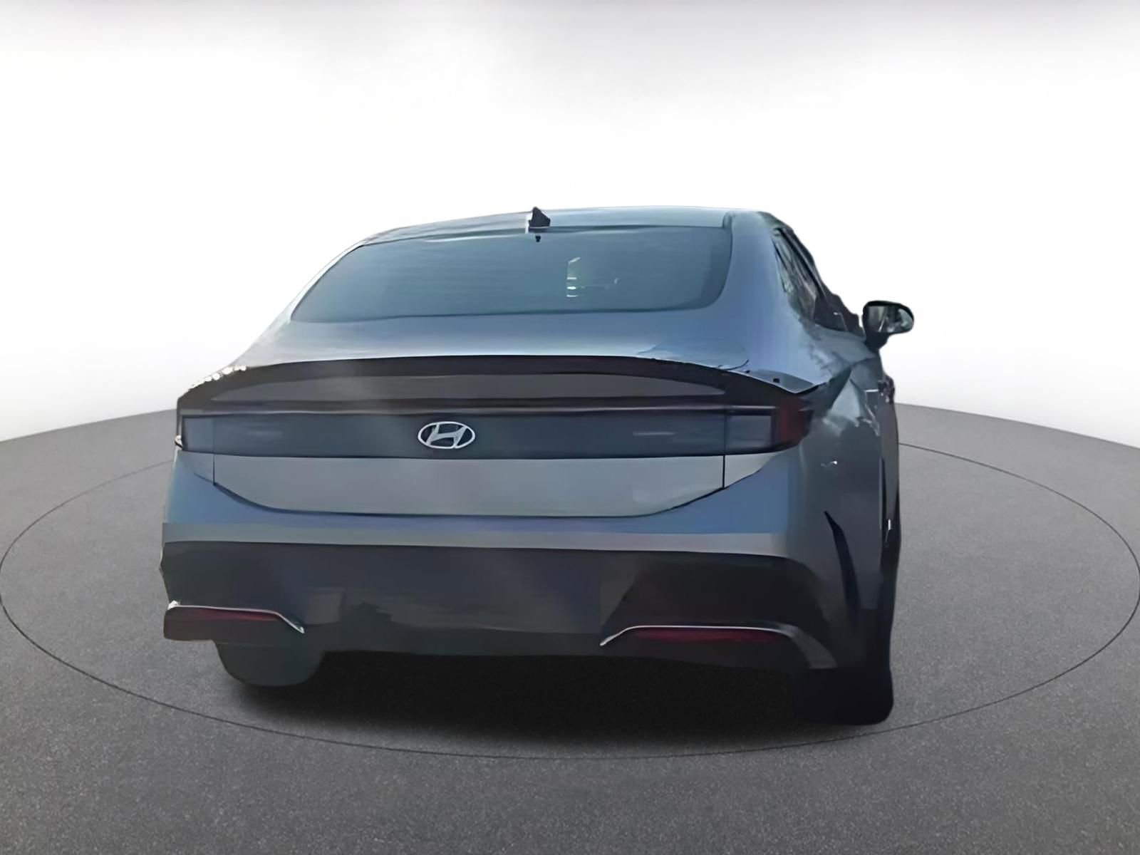 Thumbnail: 2025 Hyundai Sonata - 10