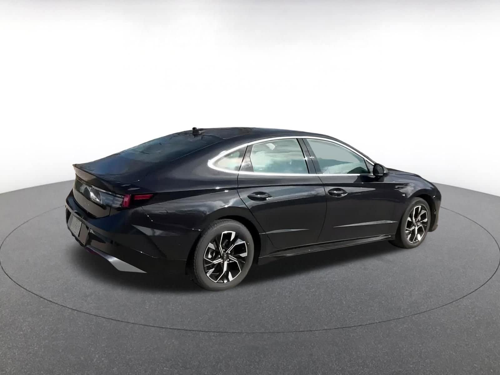 Thumbnail: 2025 Hyundai Sonata - 15