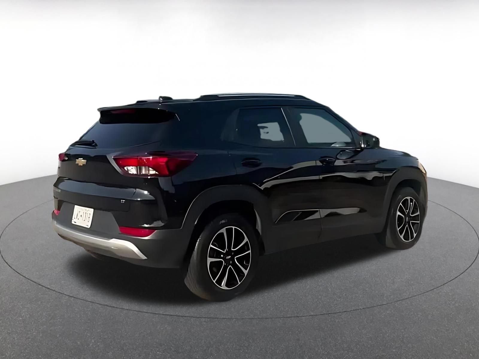 Thumbnail: 2025 Chevrolet TrailBlazer - 11