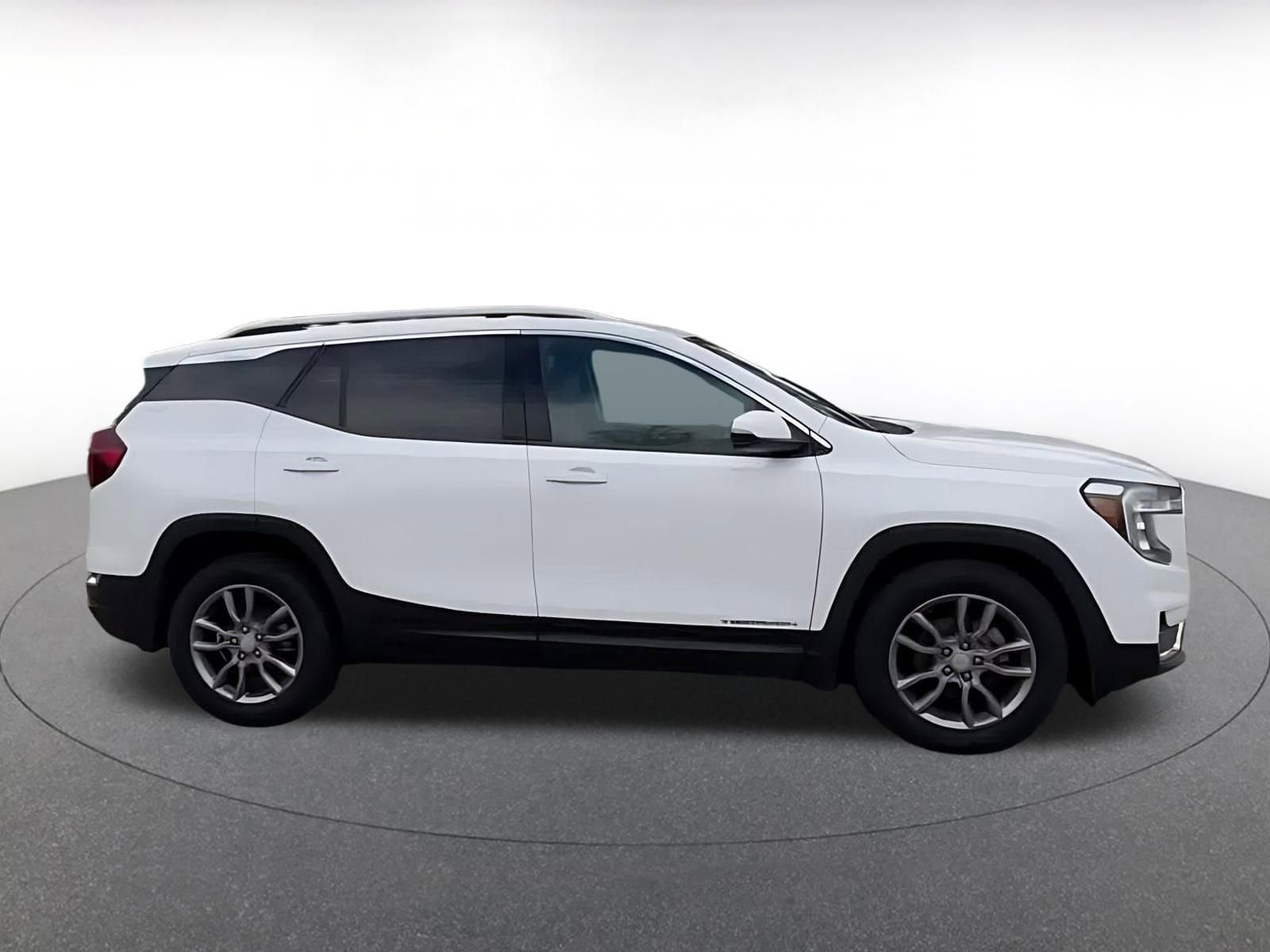 Thumbnail: 2024 GMC Terrain - 16