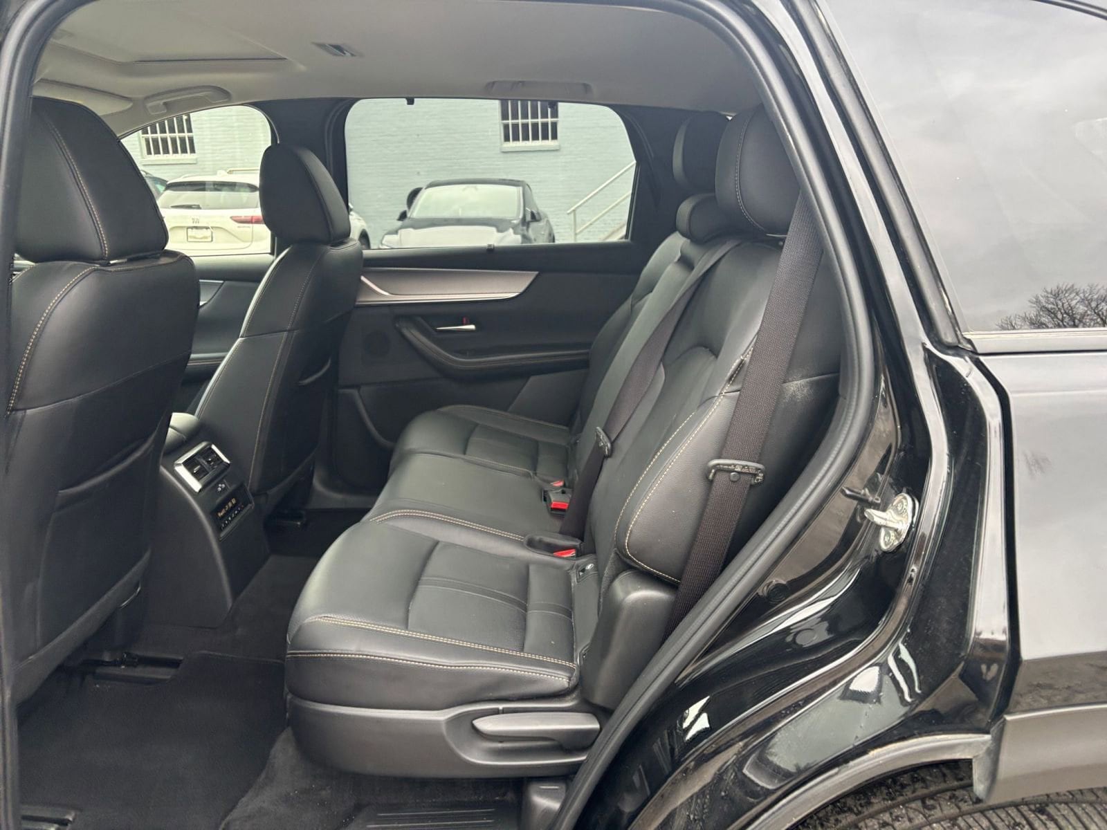 Thumbnail: 2025 Mazda CX-70 - 23