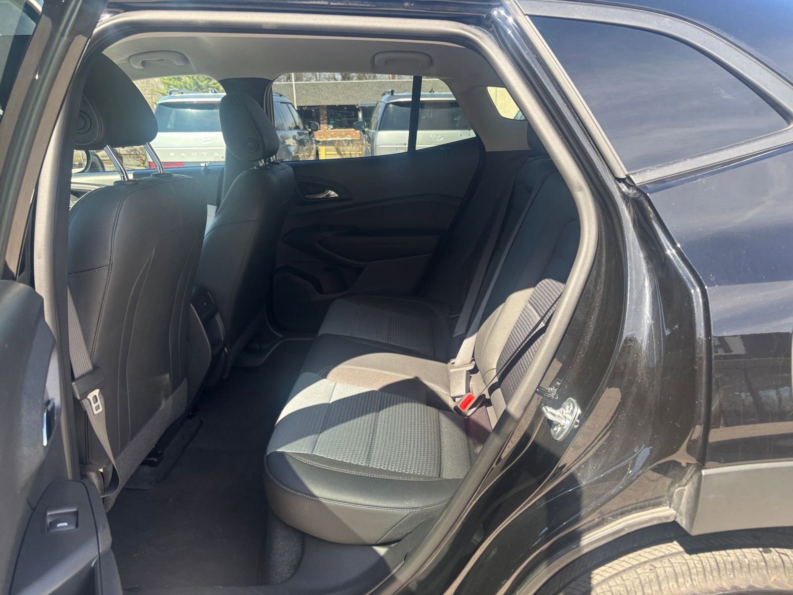 Thumbnail: 2025 Chevrolet Trax - 24