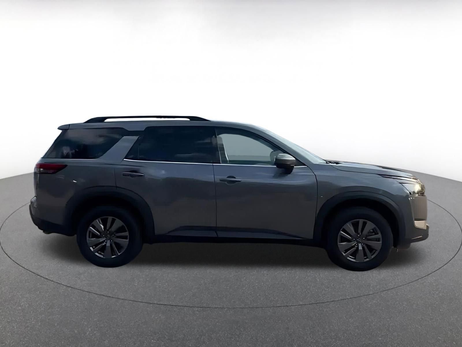 Thumbnail: 2025 Nissan Pathfinder - 16