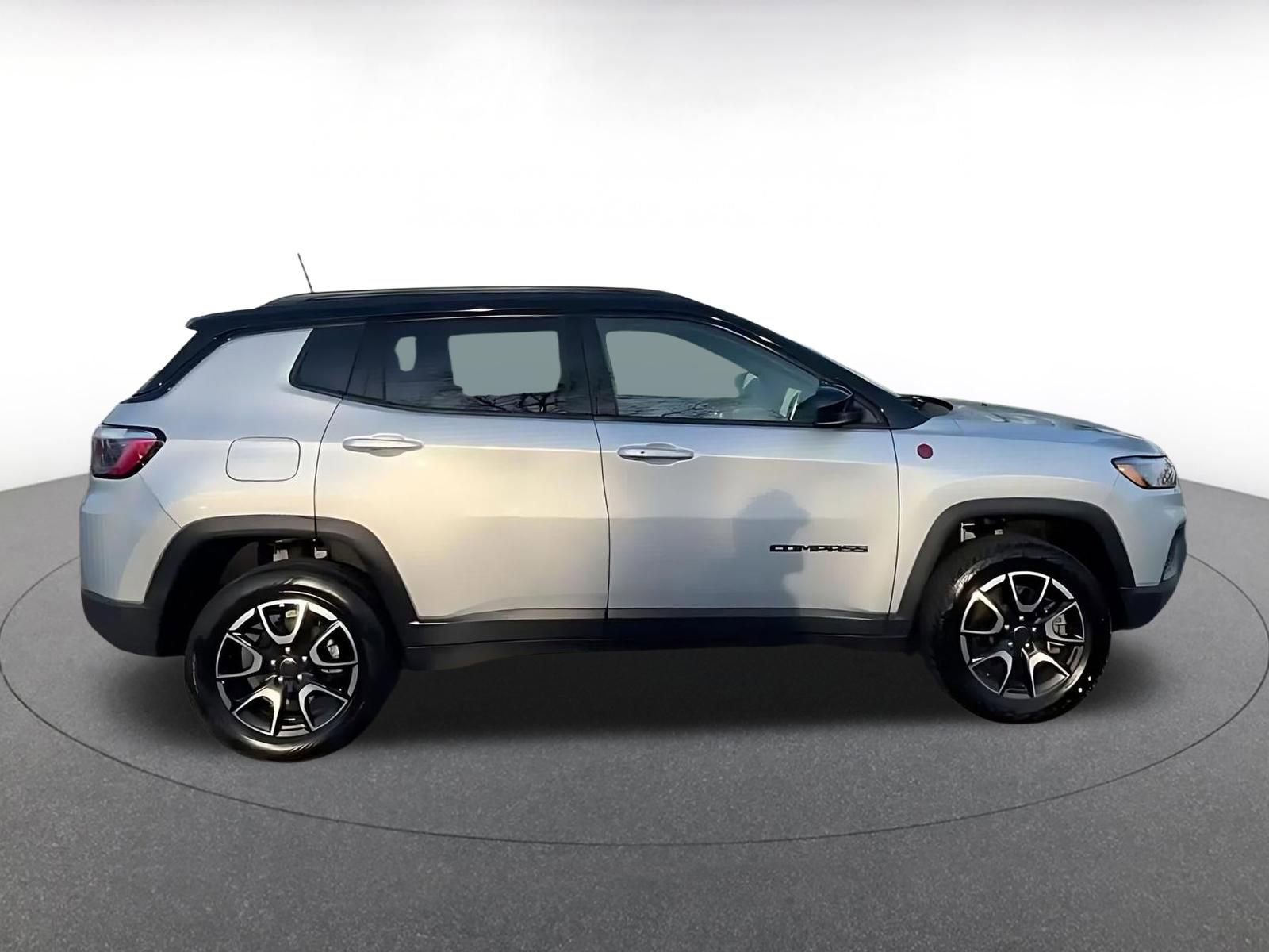 Thumbnail: 2025 Jeep Compass - 16