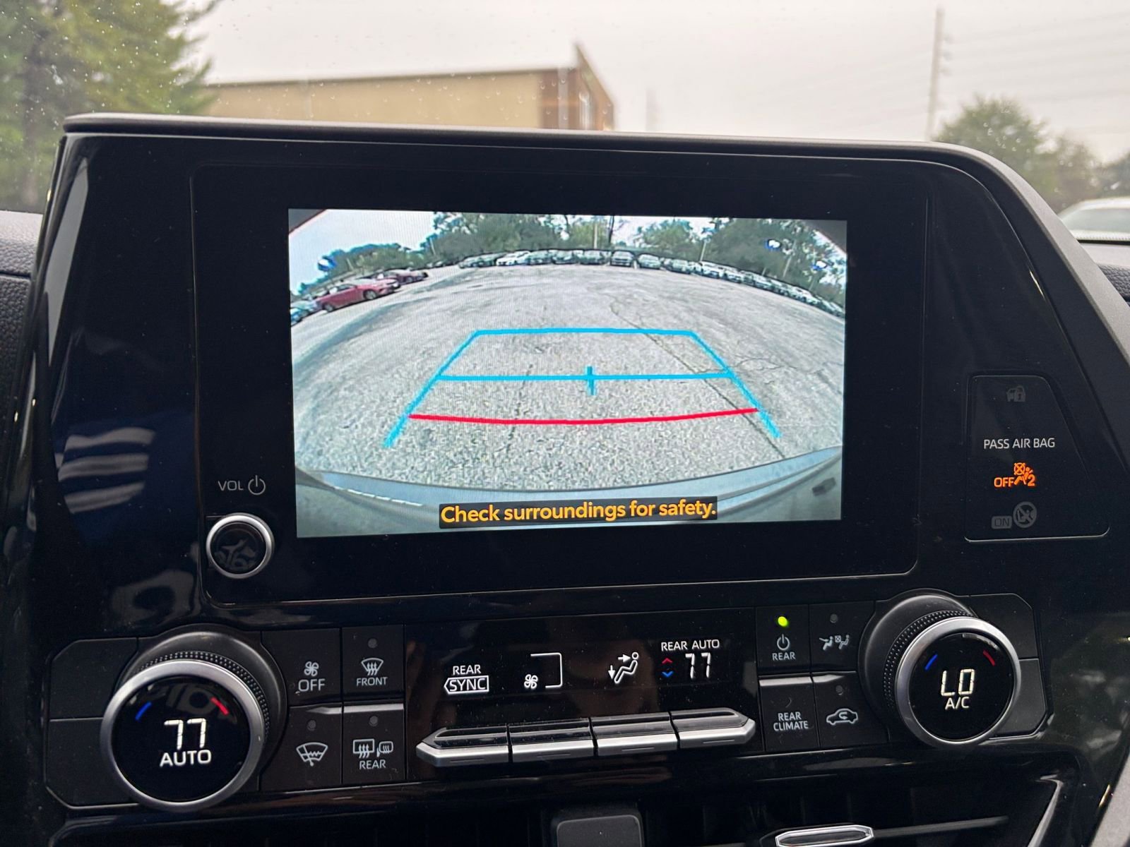 Thumbnail: 2025 Toyota Highlander - 17