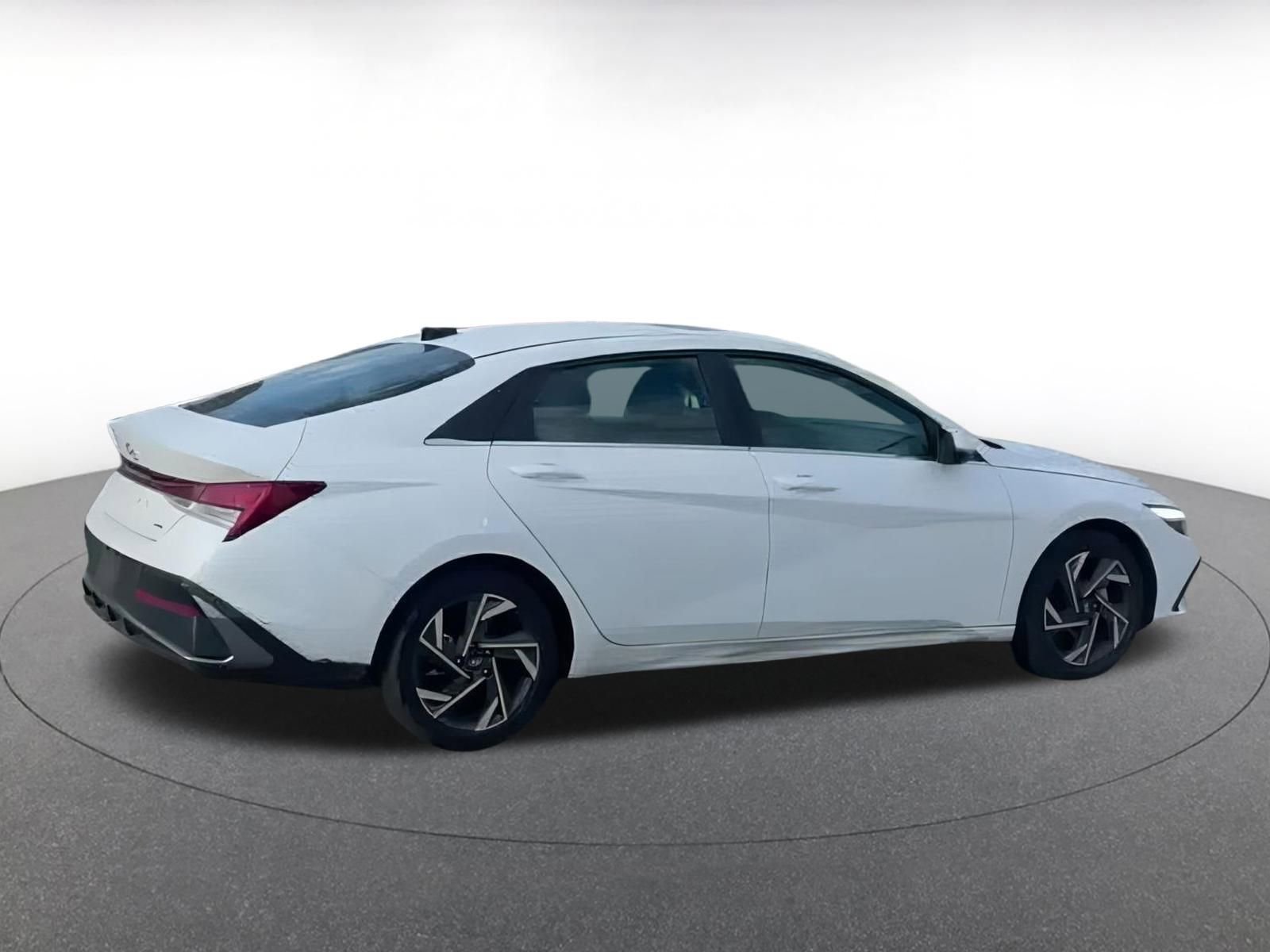 Thumbnail: 2025 Hyundai Elantra - 11