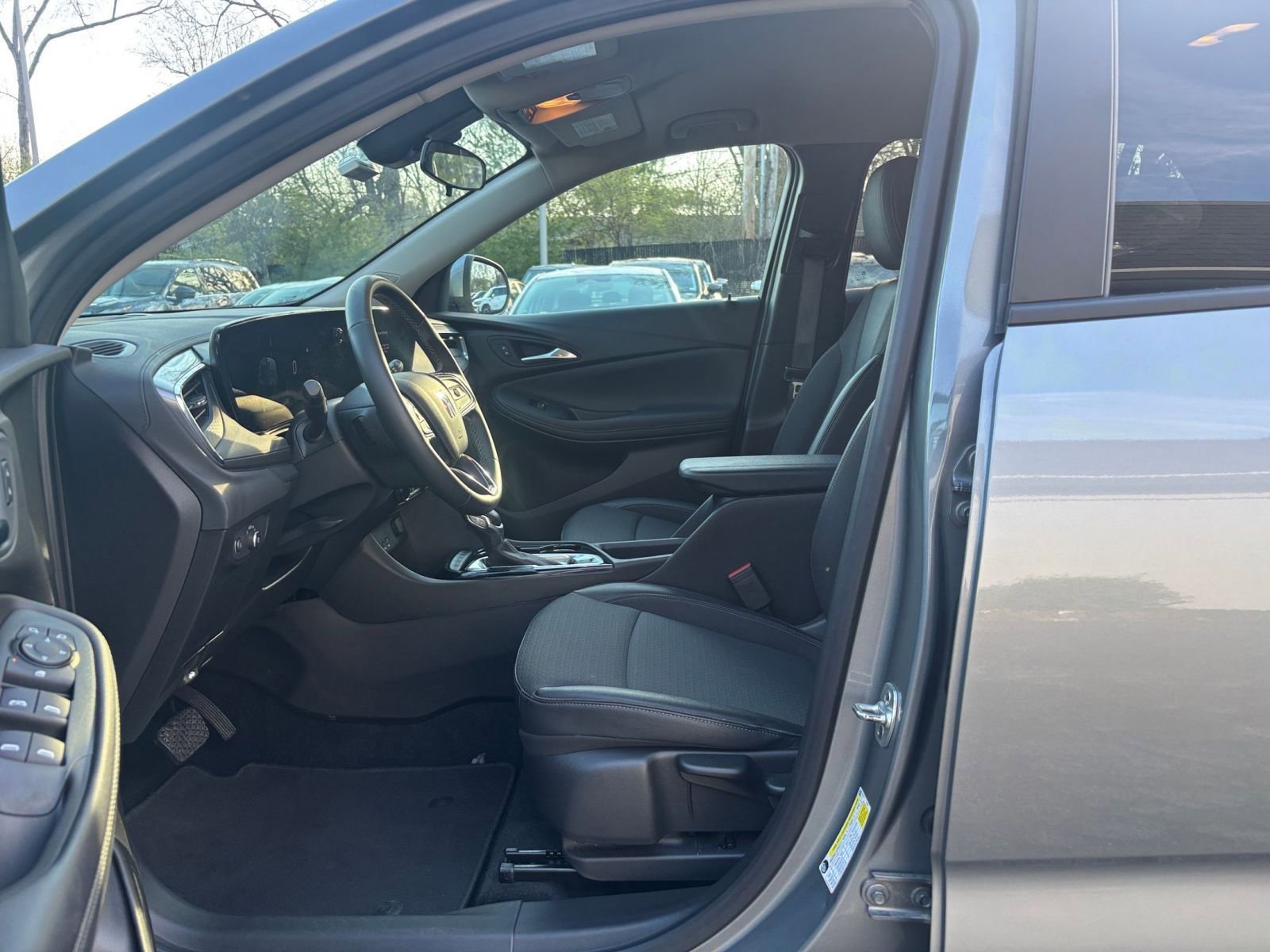 Thumbnail: 2025 Buick Encore GX - 25