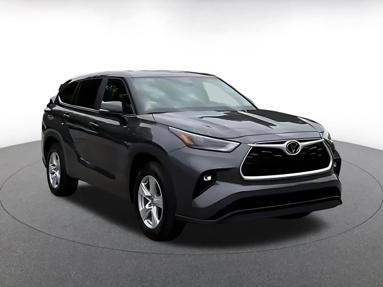 Thumbnail: 2025 Toyota Highlander - 3