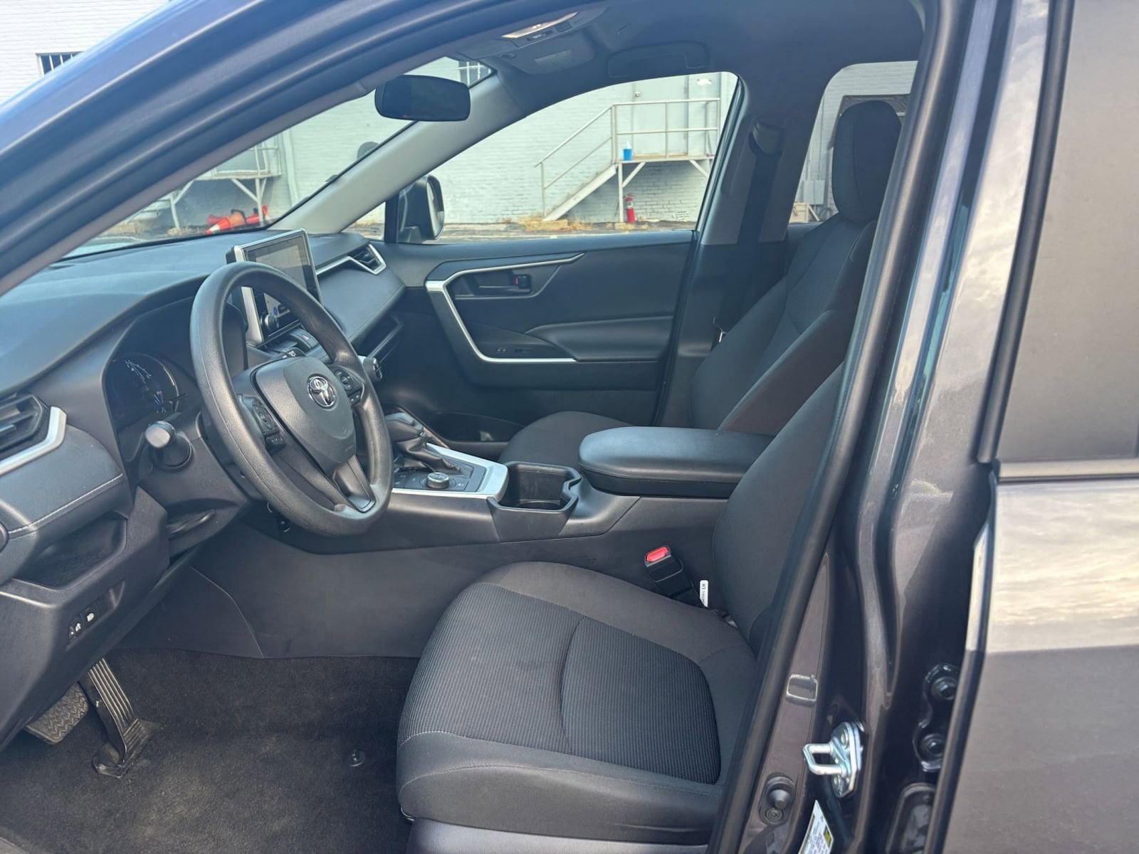 Thumbnail: 2025 Toyota RAV4 - 24