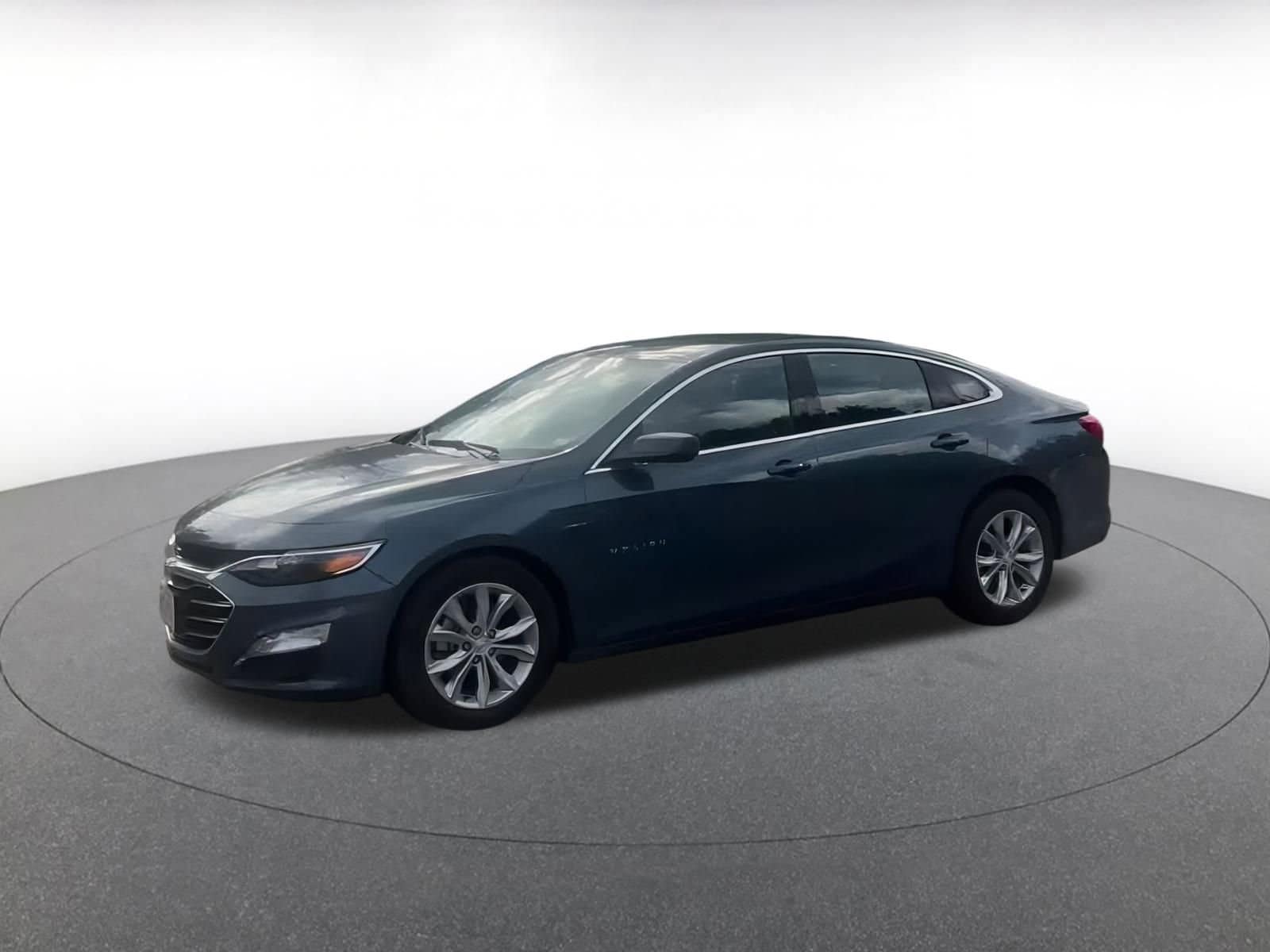 Thumbnail: 2024 Chevrolet Malibu - 8